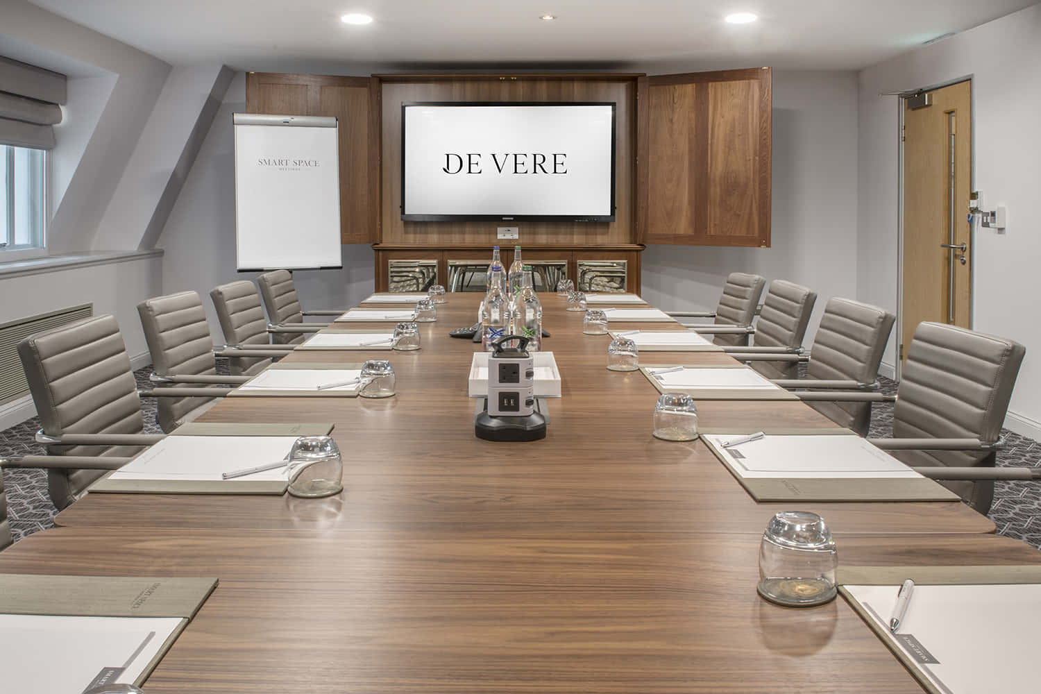 Boardroom 1 3D tour