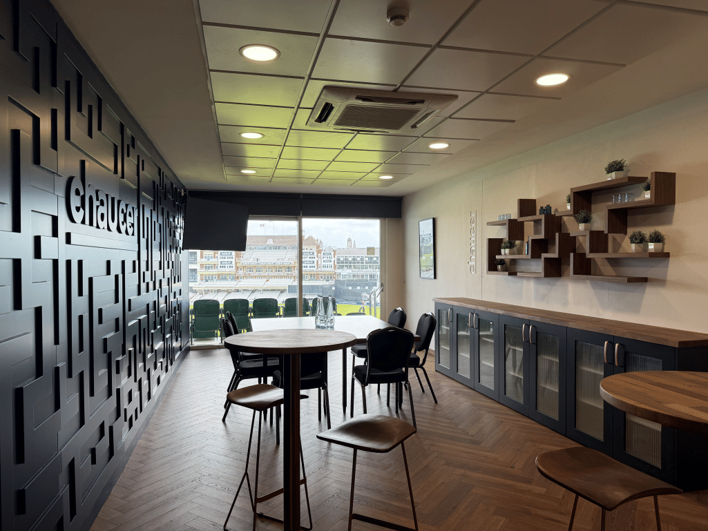 Single Executive Box 1