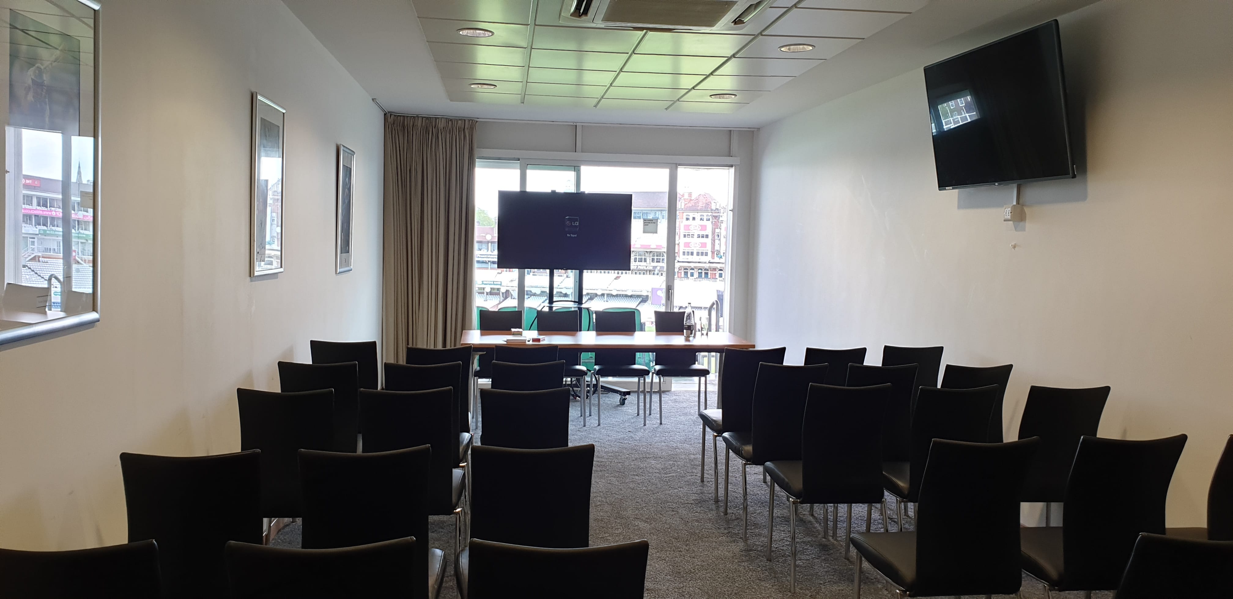 Single Executive Box 1