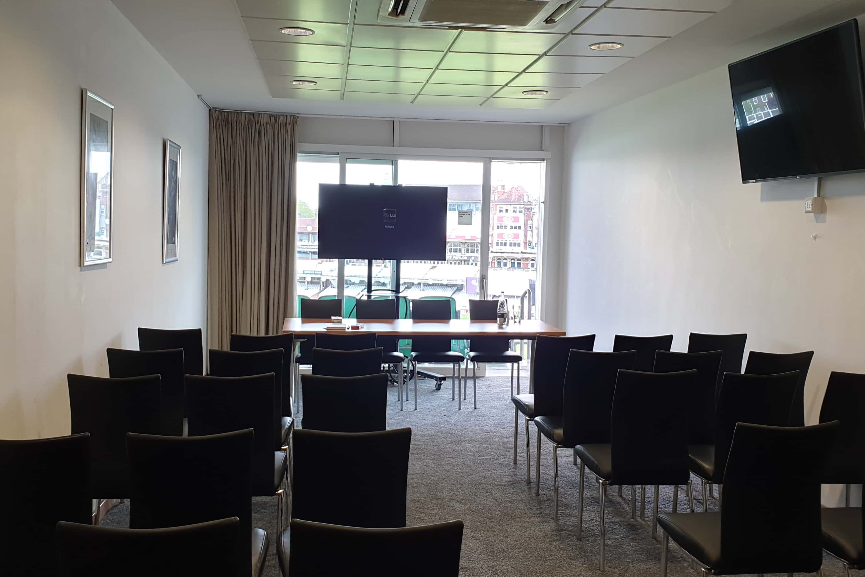 Single Executive Box 1