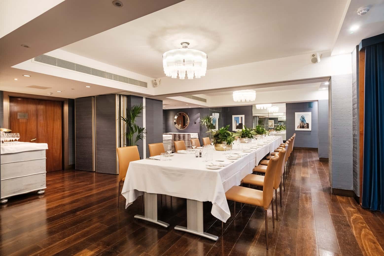 Hyde Park Suite 2