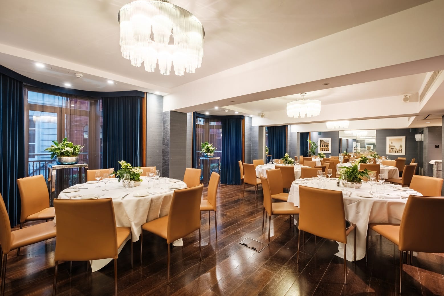 Hyde Park Suite 4