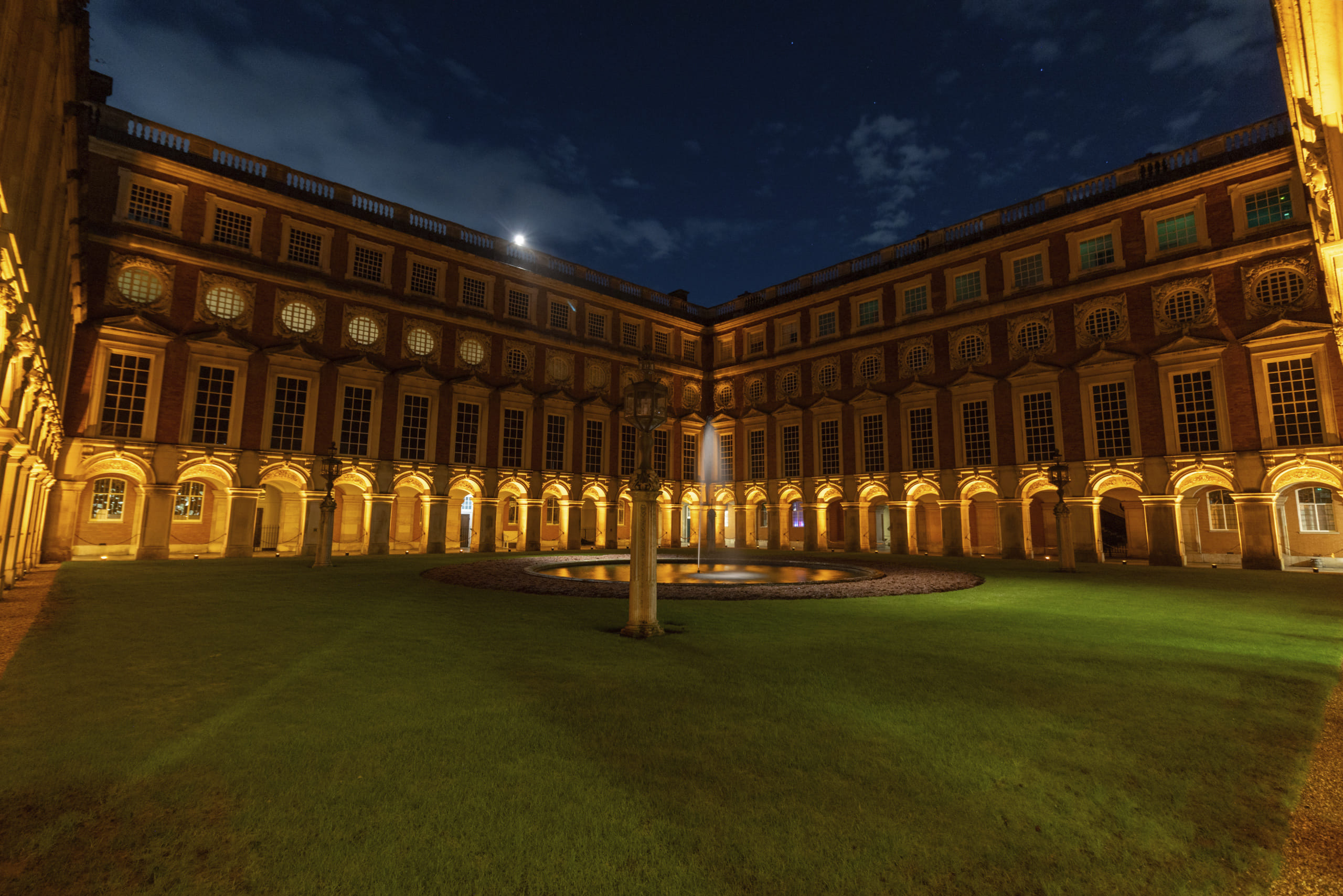 Hampton Court Palace 7