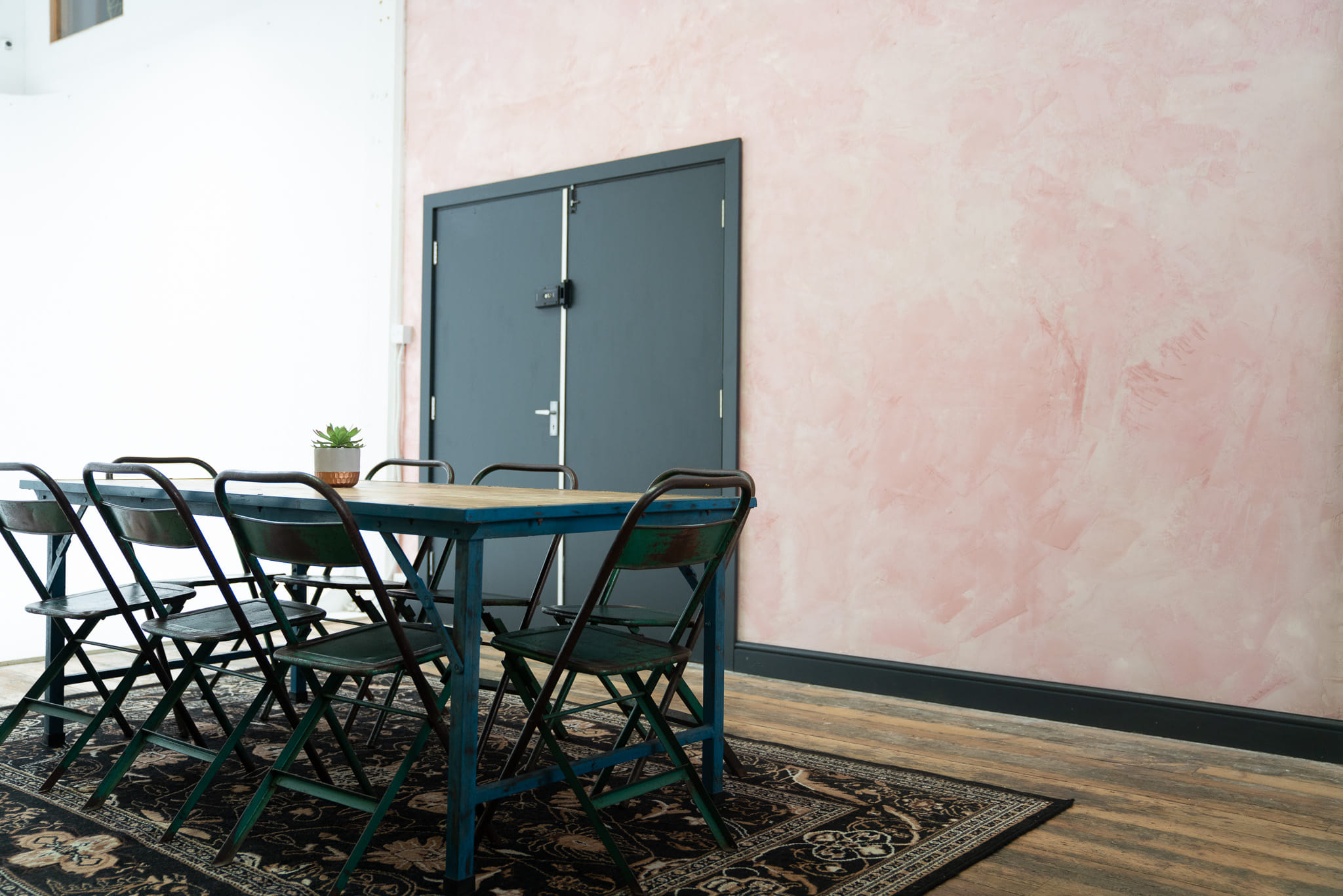 Warehouse Kitchen & Cove 13