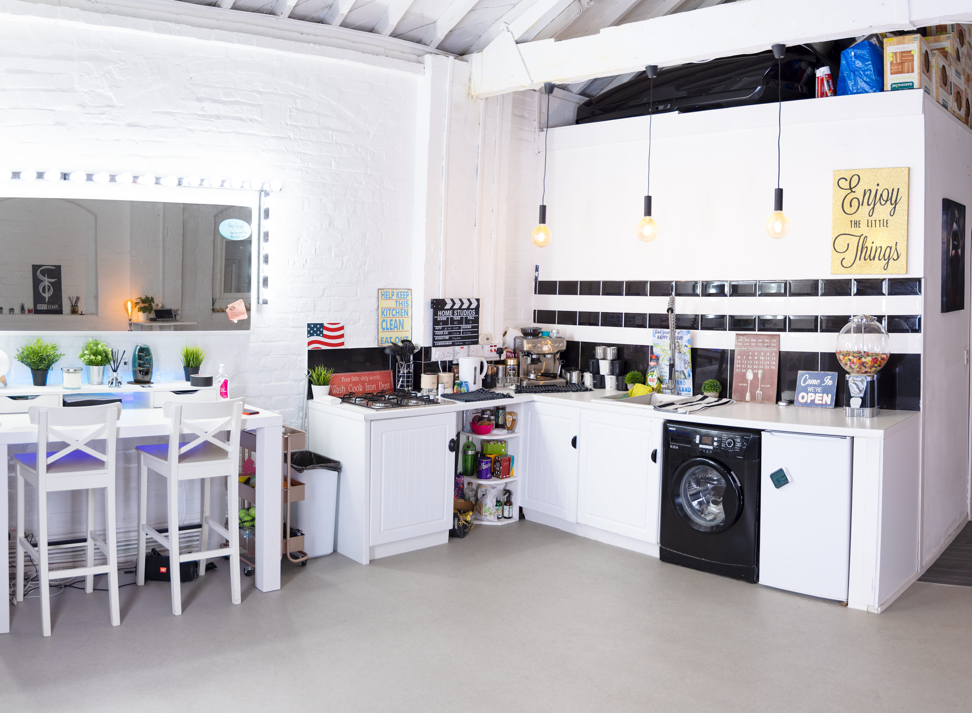 Photographic Studio Space 9