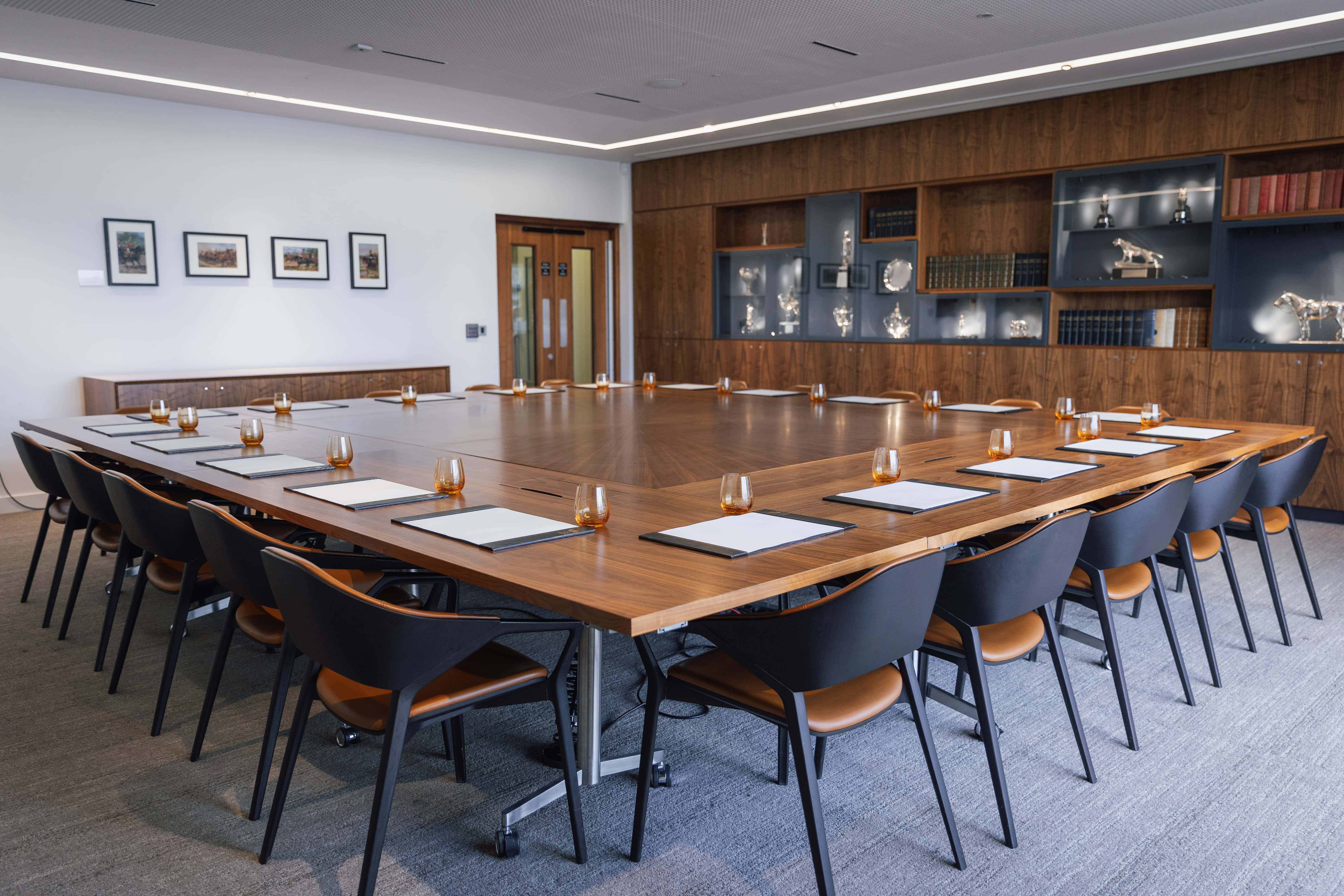 Boardroom 3D tour