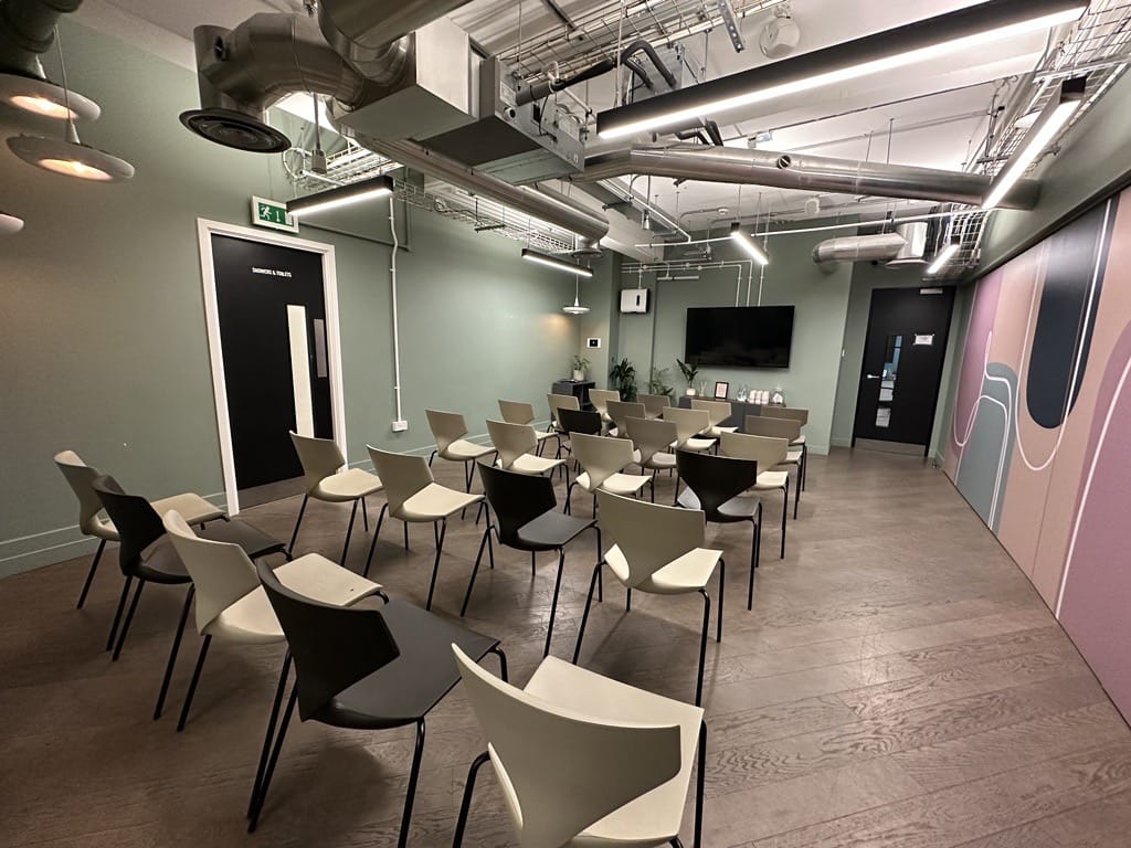 Boardroom LG.05 3D tour