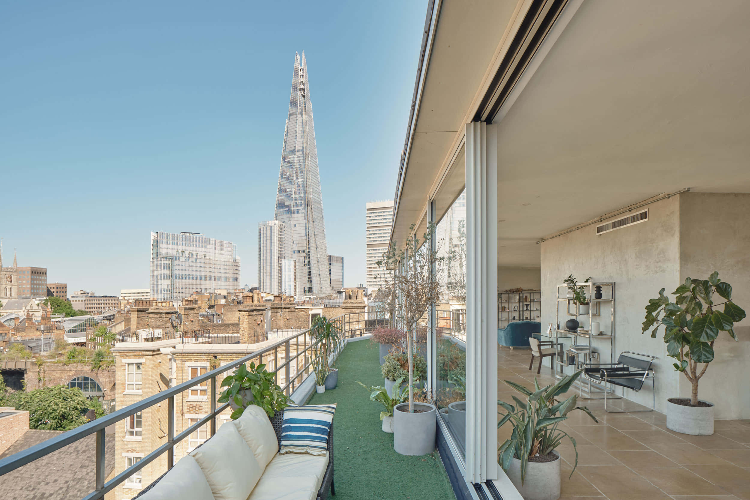 The Menier Penthouse 11