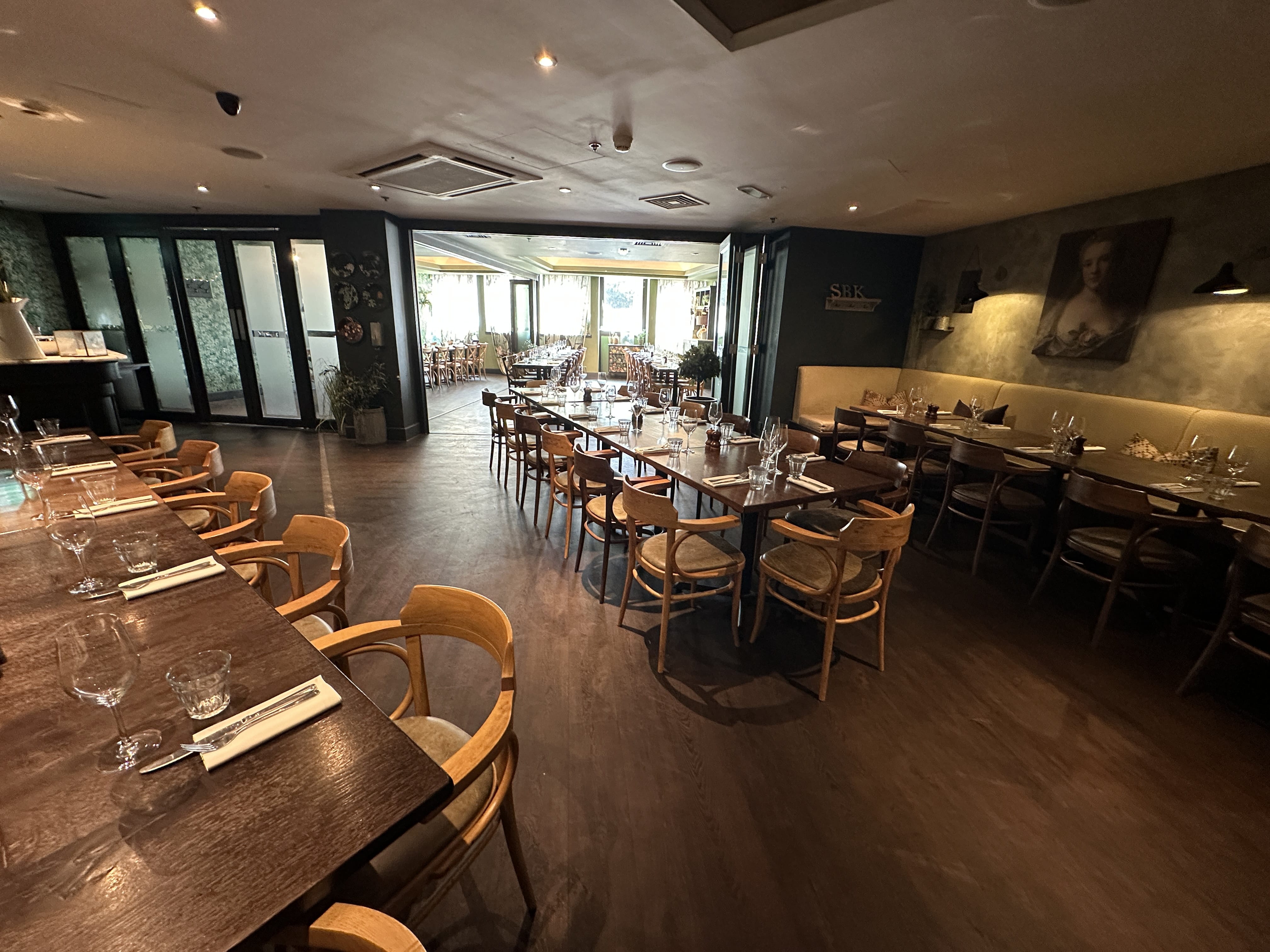 Deluxe private room 2