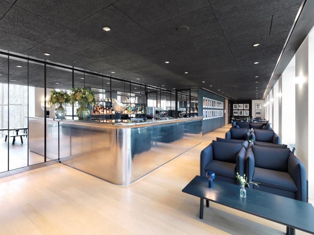 Chumsri & Luqman Lounge 2