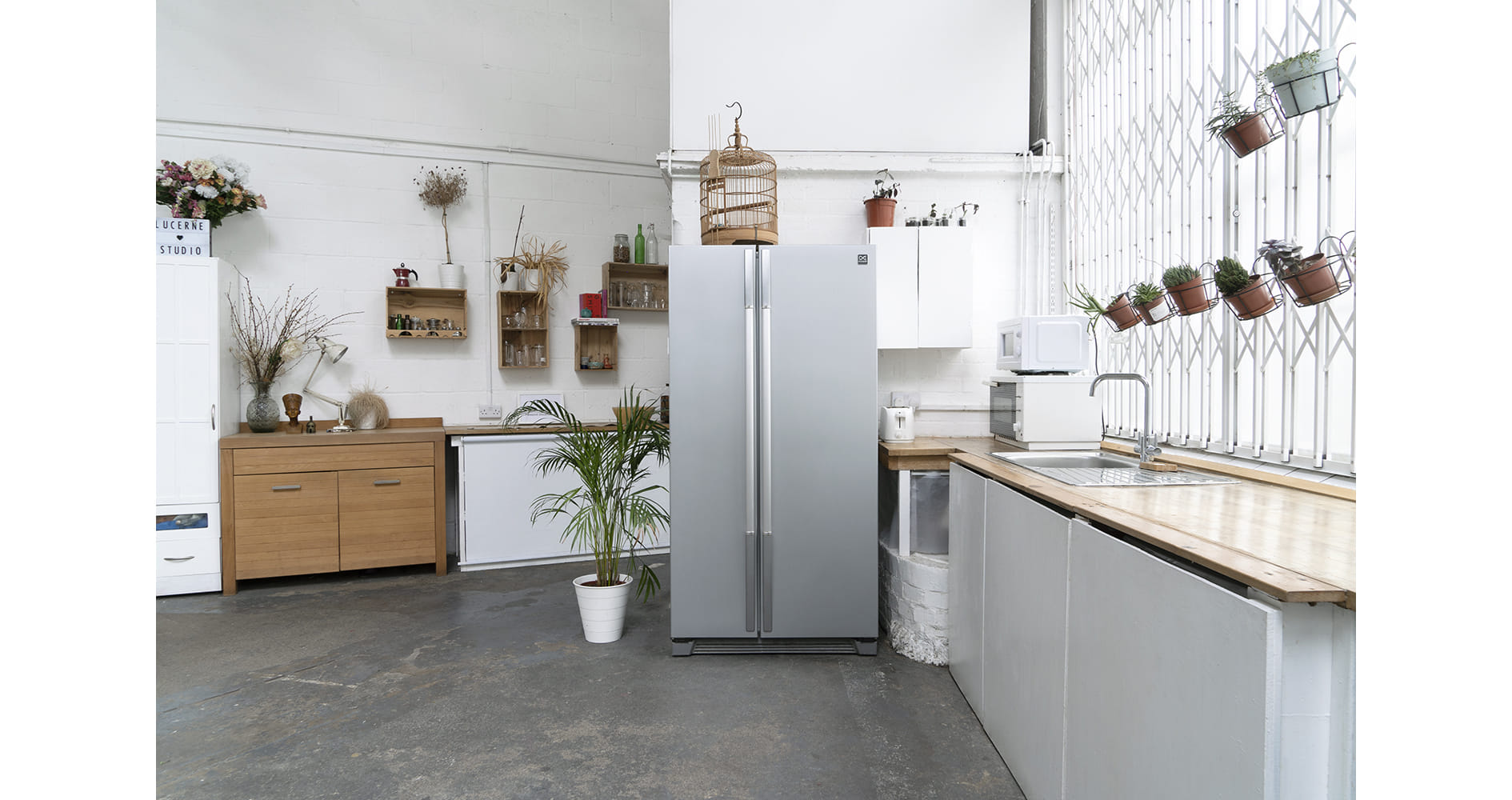 Photographic studio 10