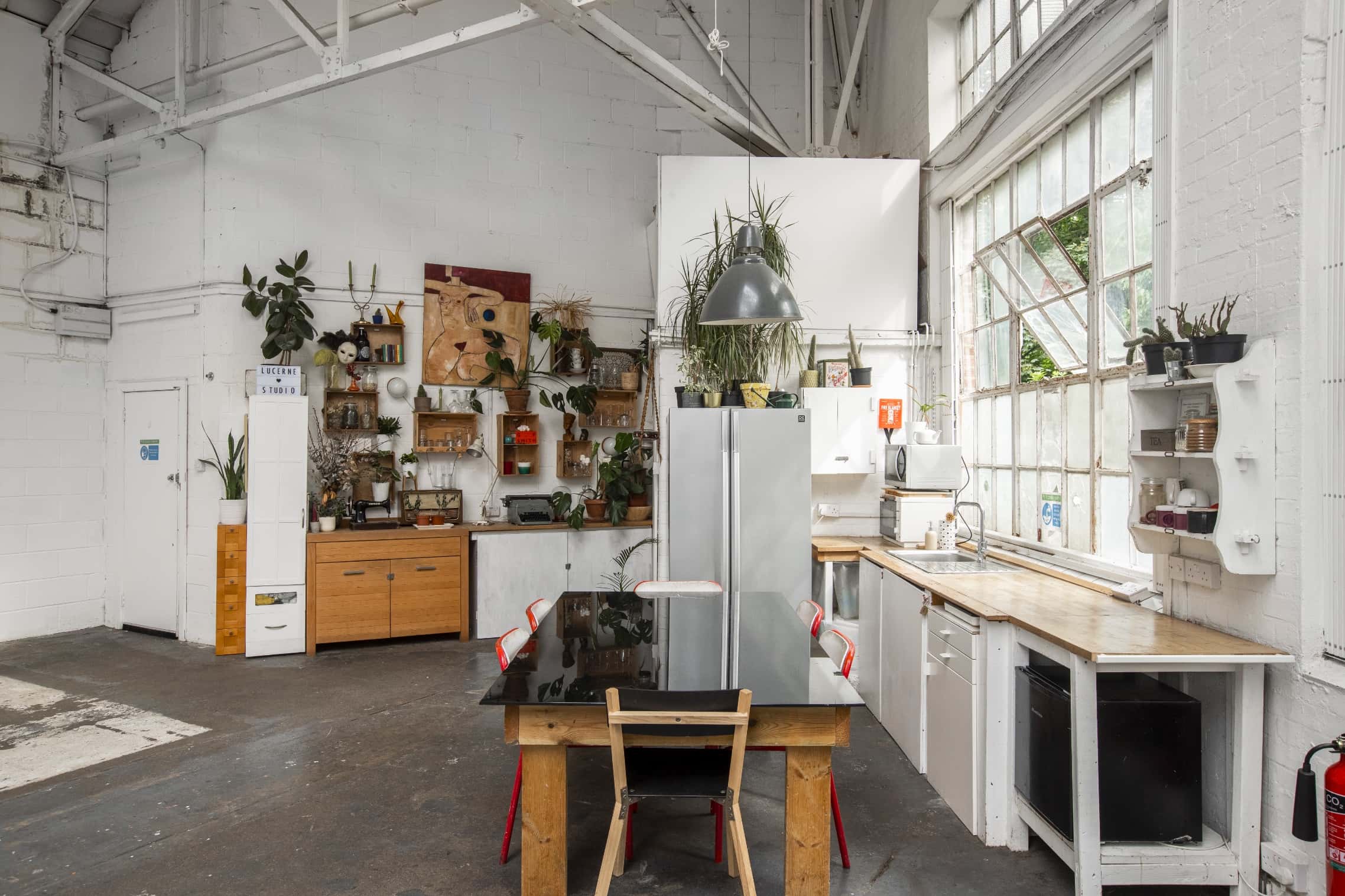 Photographic studio 21