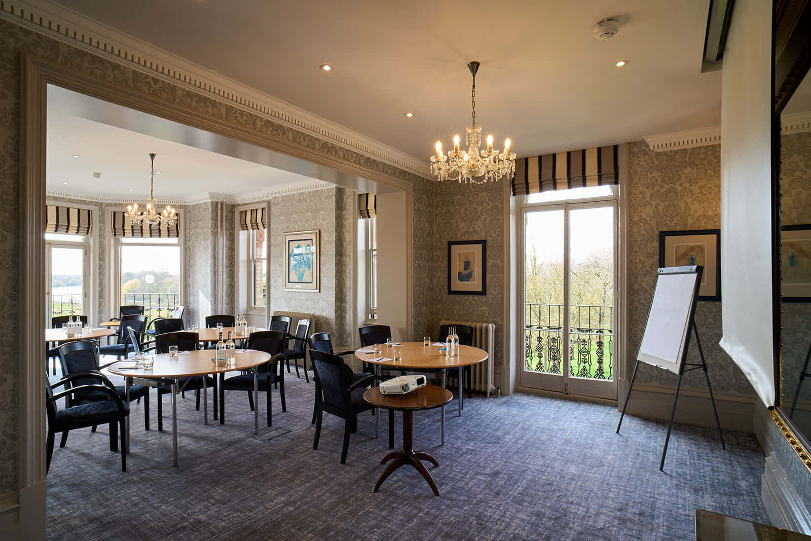The River Room and Veranda 8