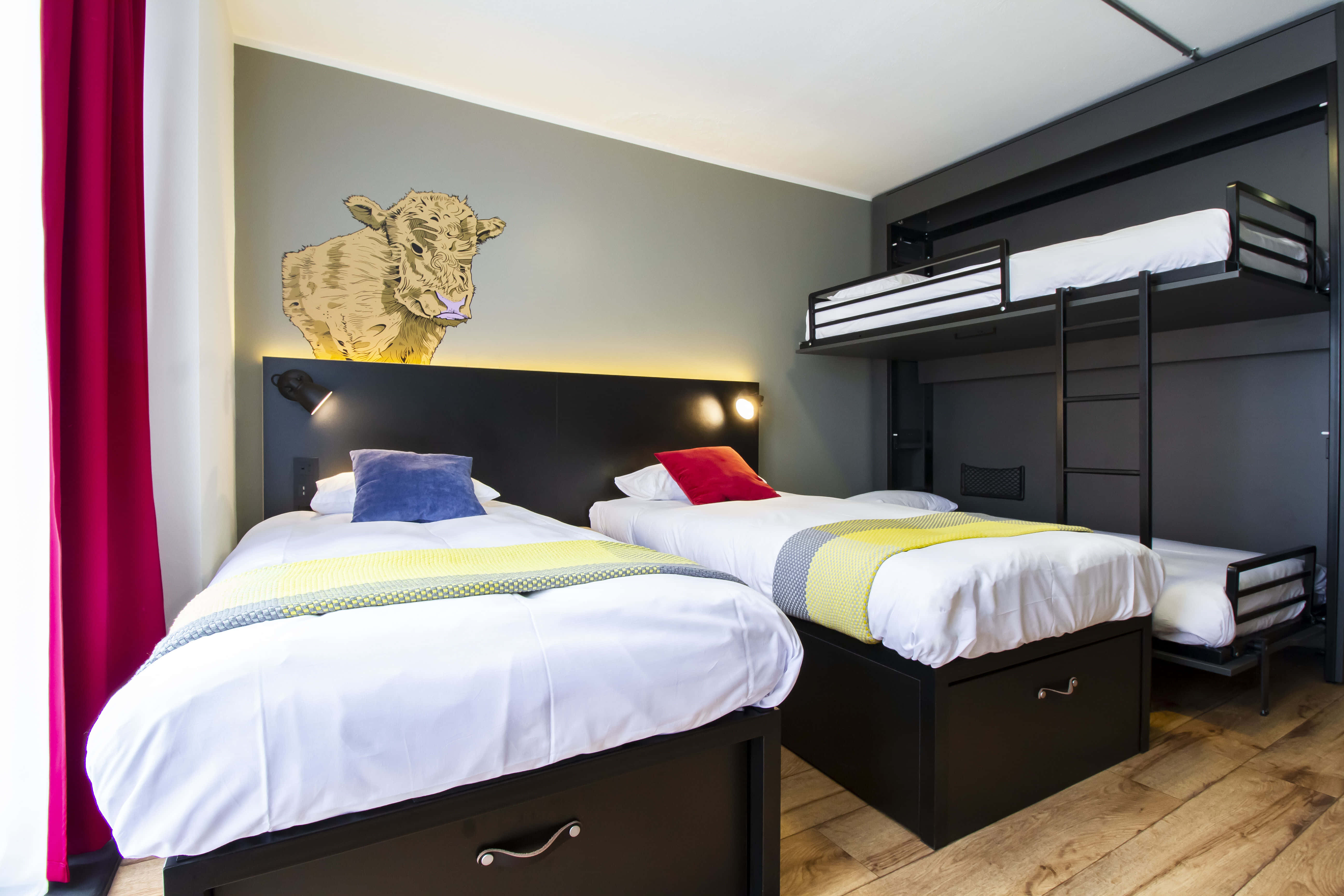 Café, Restaurant and Bar 8