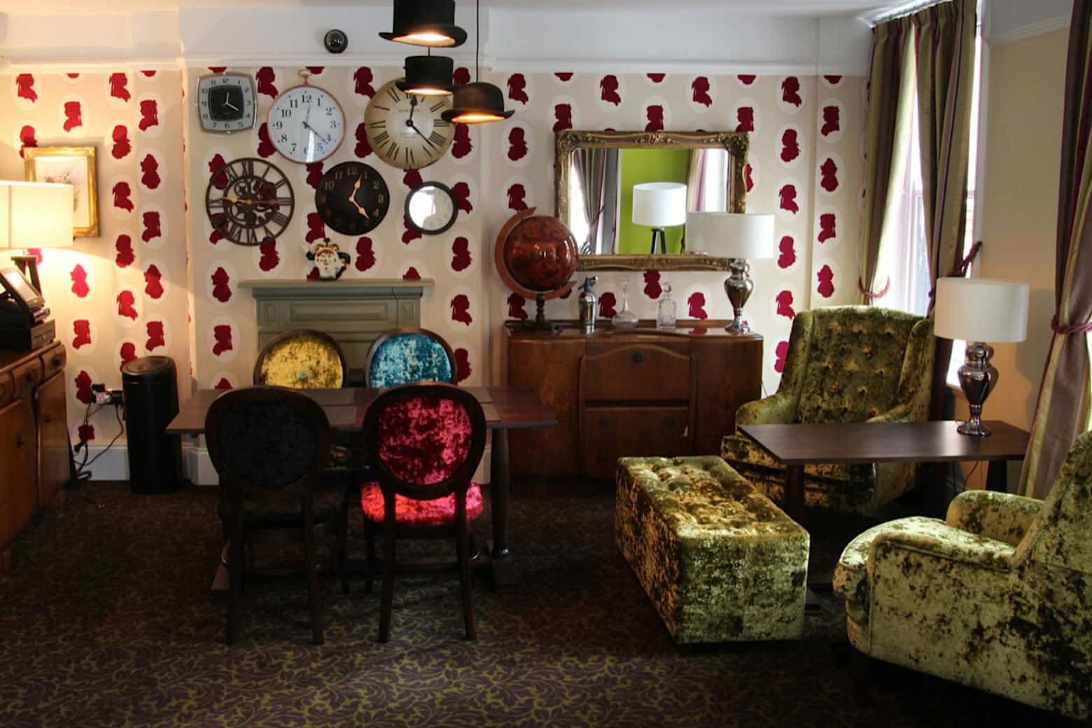 The Alice in Wonderland Room 5