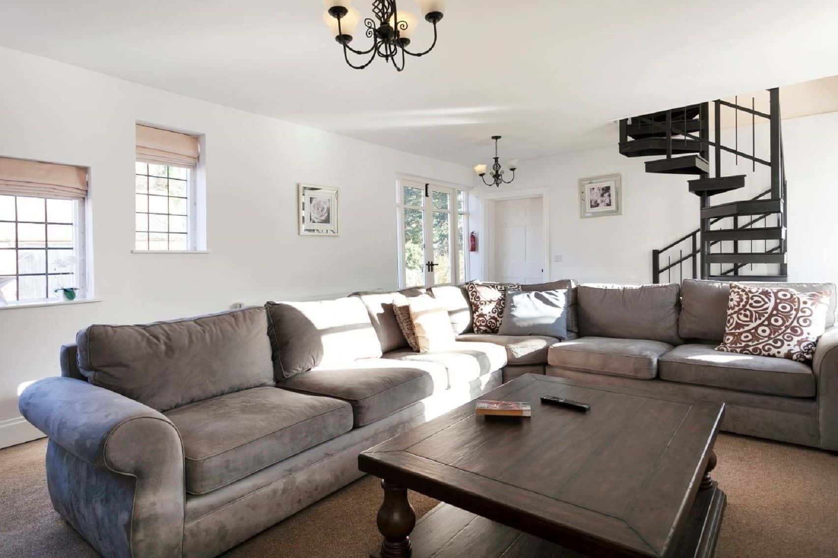 Private Luxury Country Estate for up to 26 Guests 17