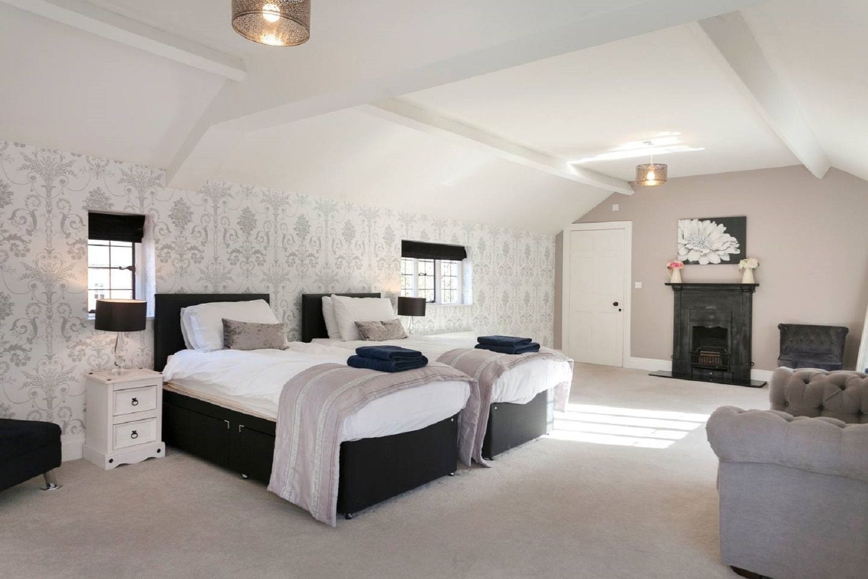 Private Luxury Country Estate for up to 26 Guests 19