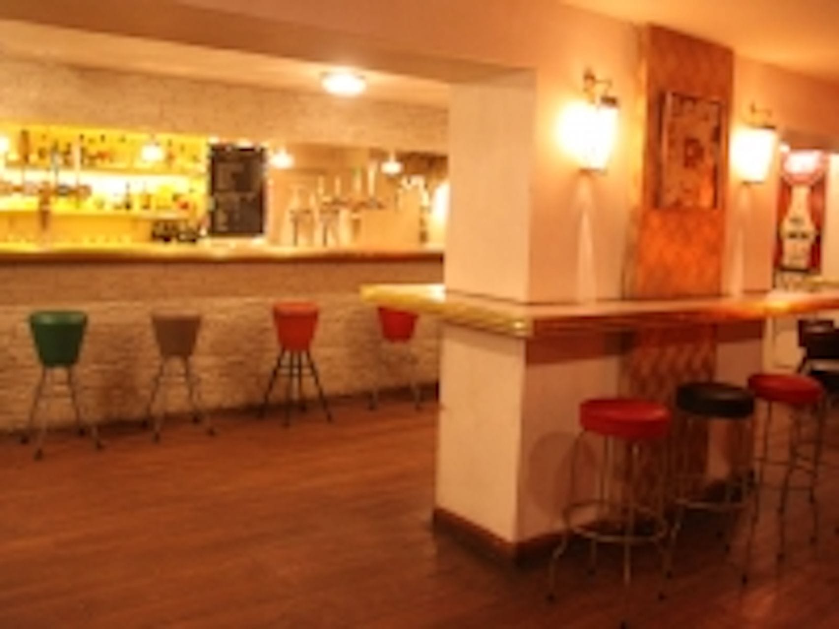 Whole Venue (Bar and Lounge/Cocktail Bar) 1