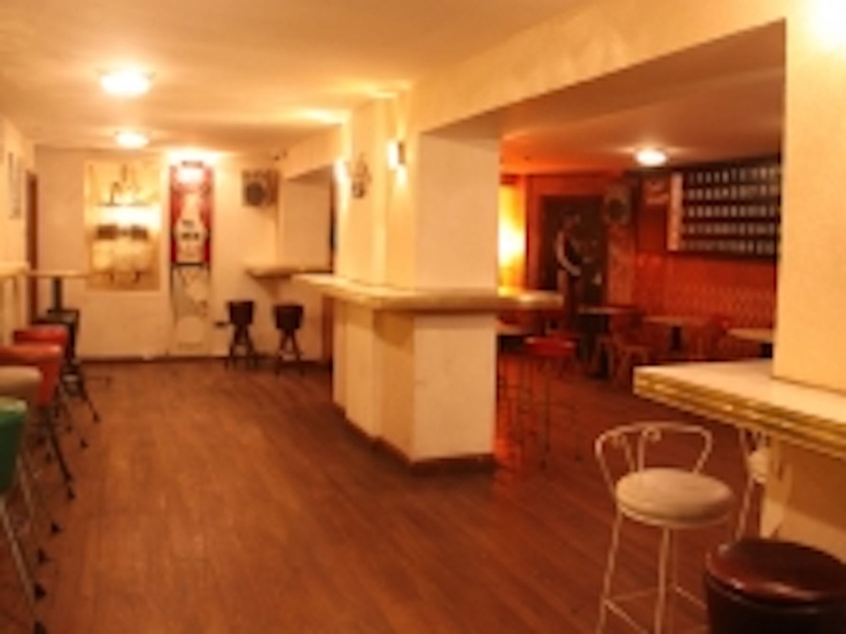 Whole Venue (Bar and Lounge/Cocktail Bar) 3