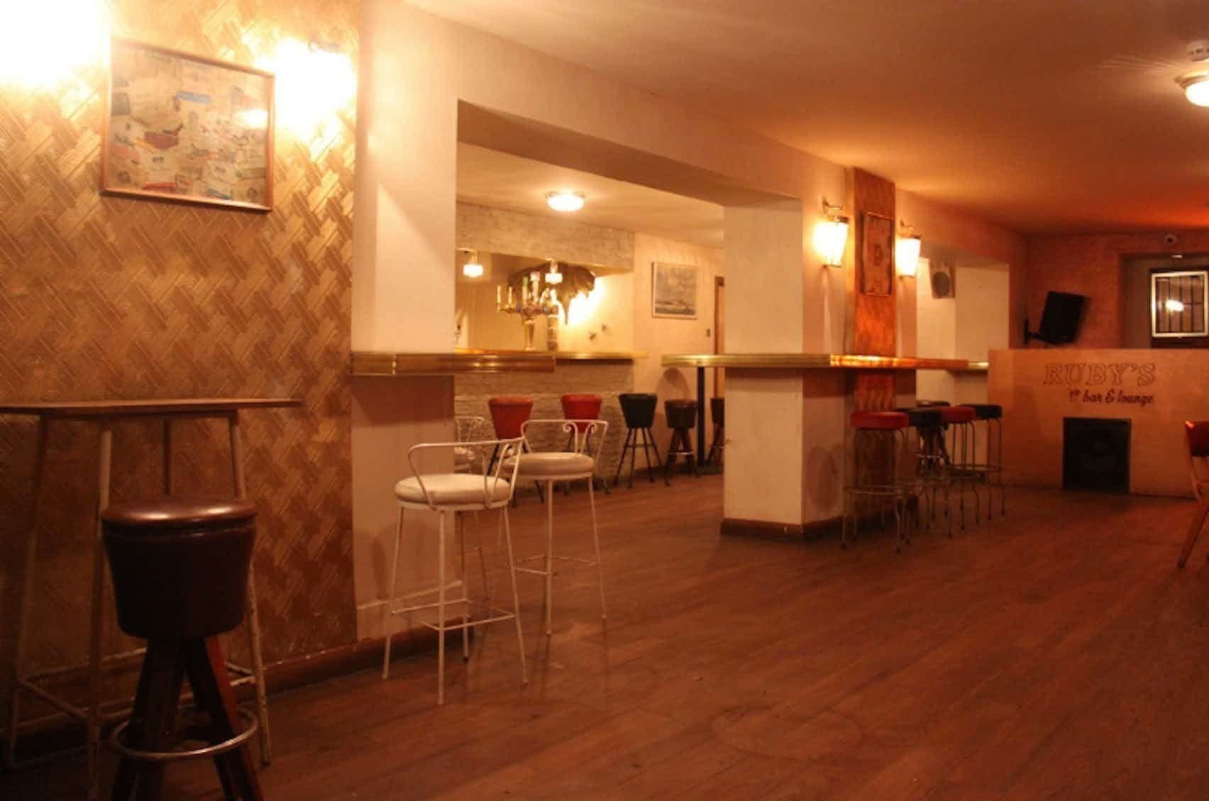 Ruby's Cocktail Bar 4