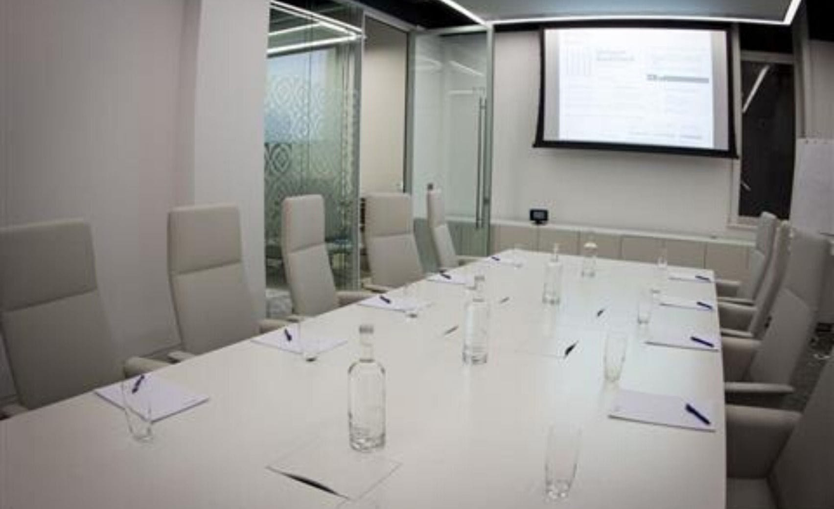 Ground Floor Meeting Room 17