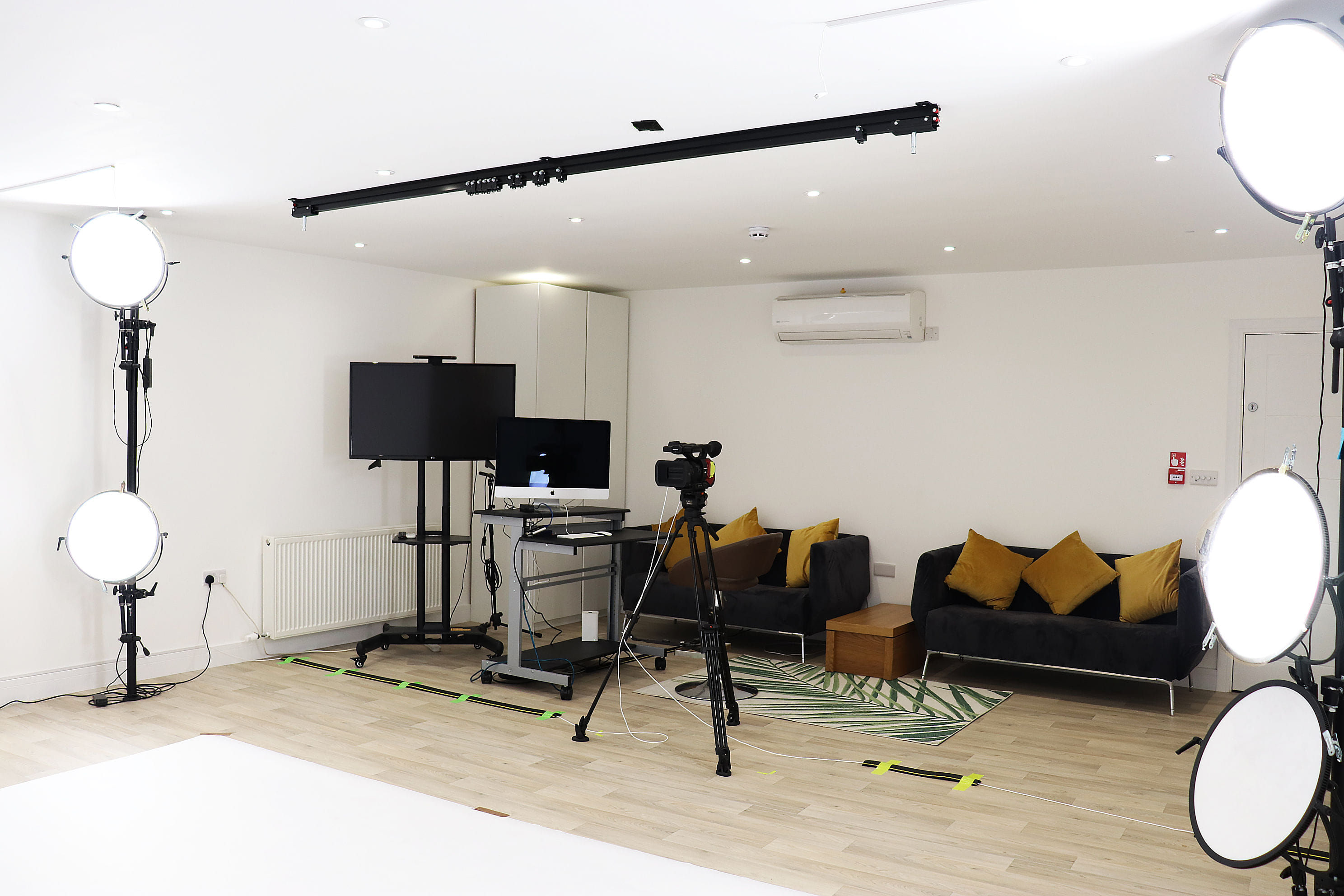 Casting & Photographic Studio 4