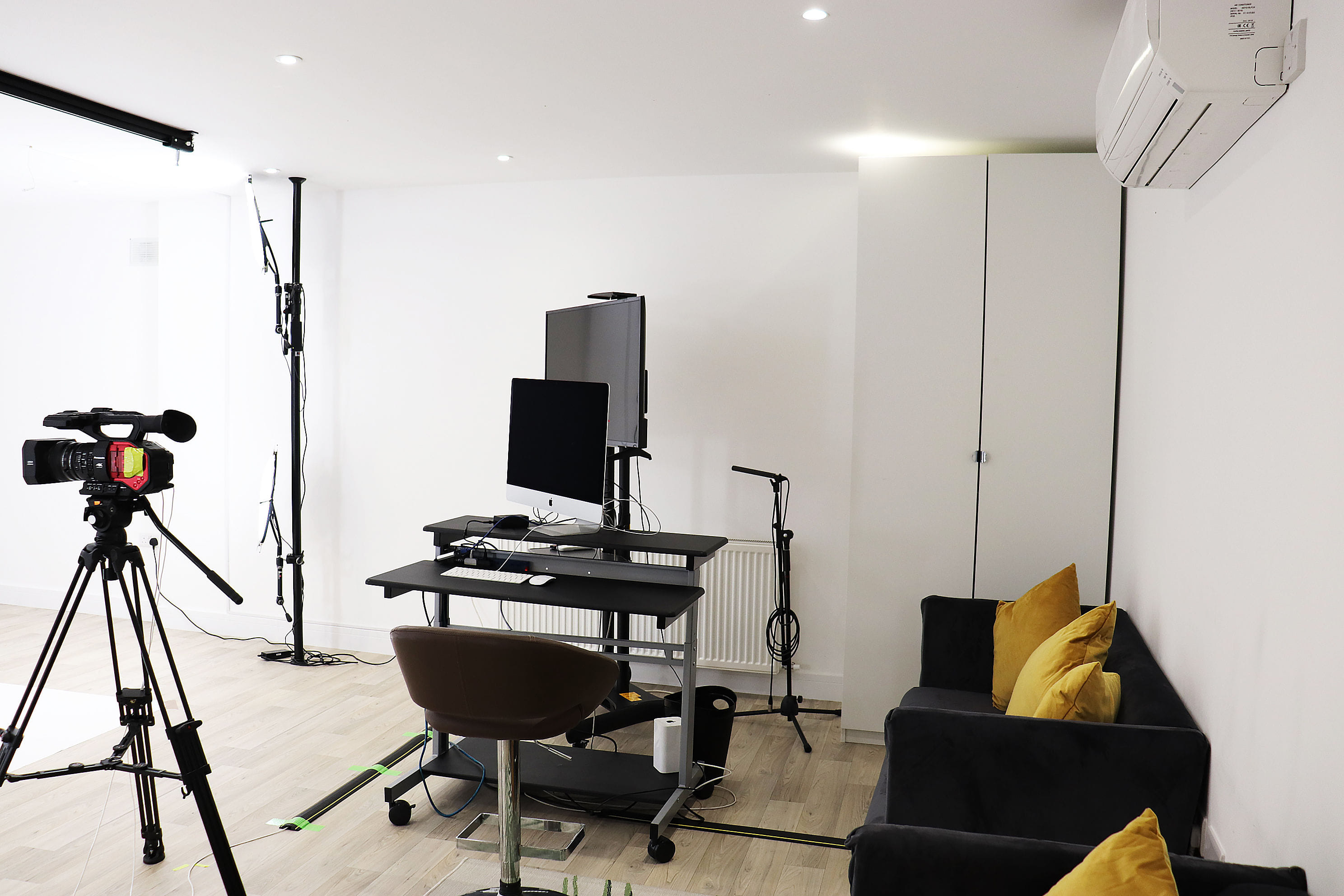 Casting & Photographic Studio 6