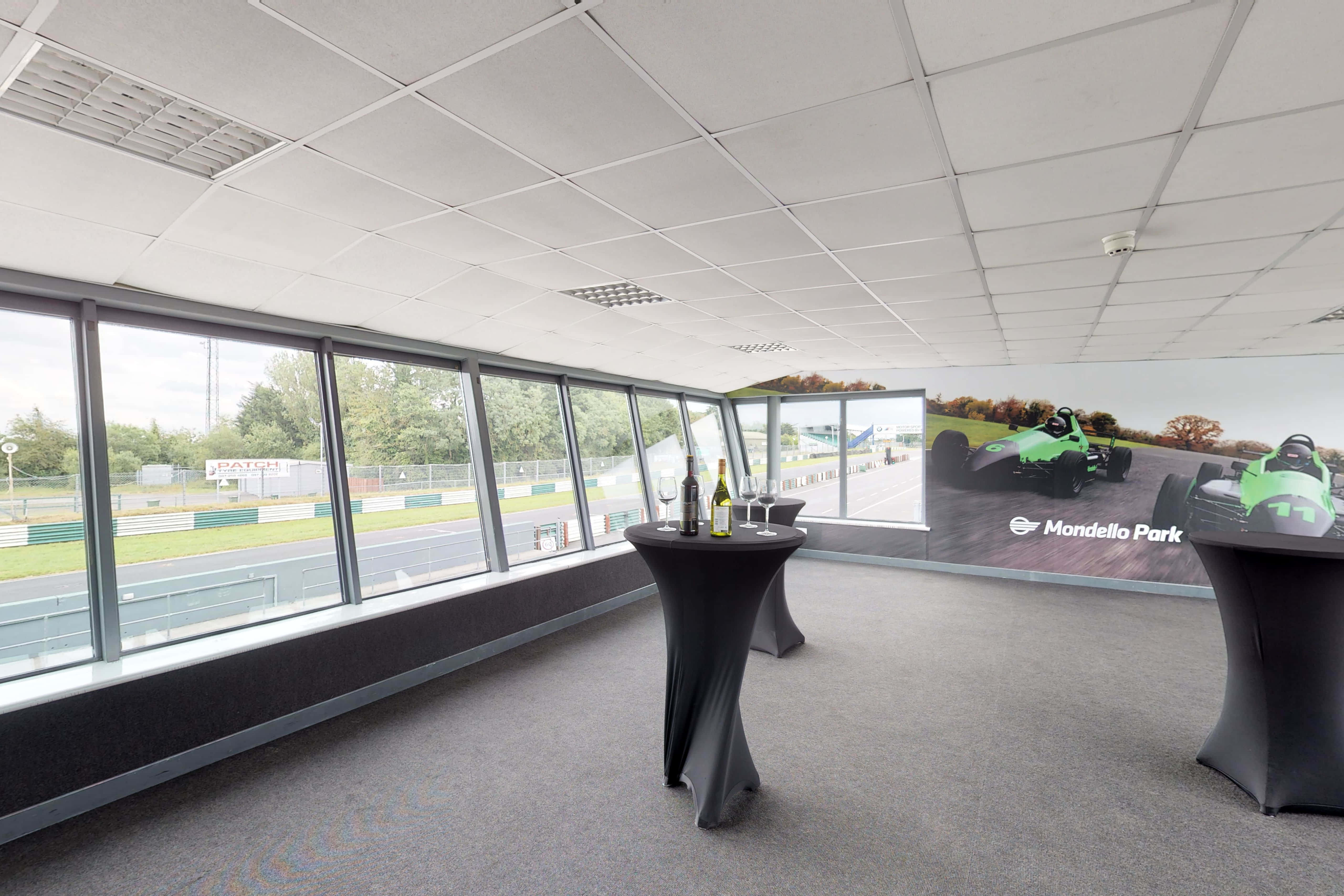 The Formula Sheane Suite 3D tour