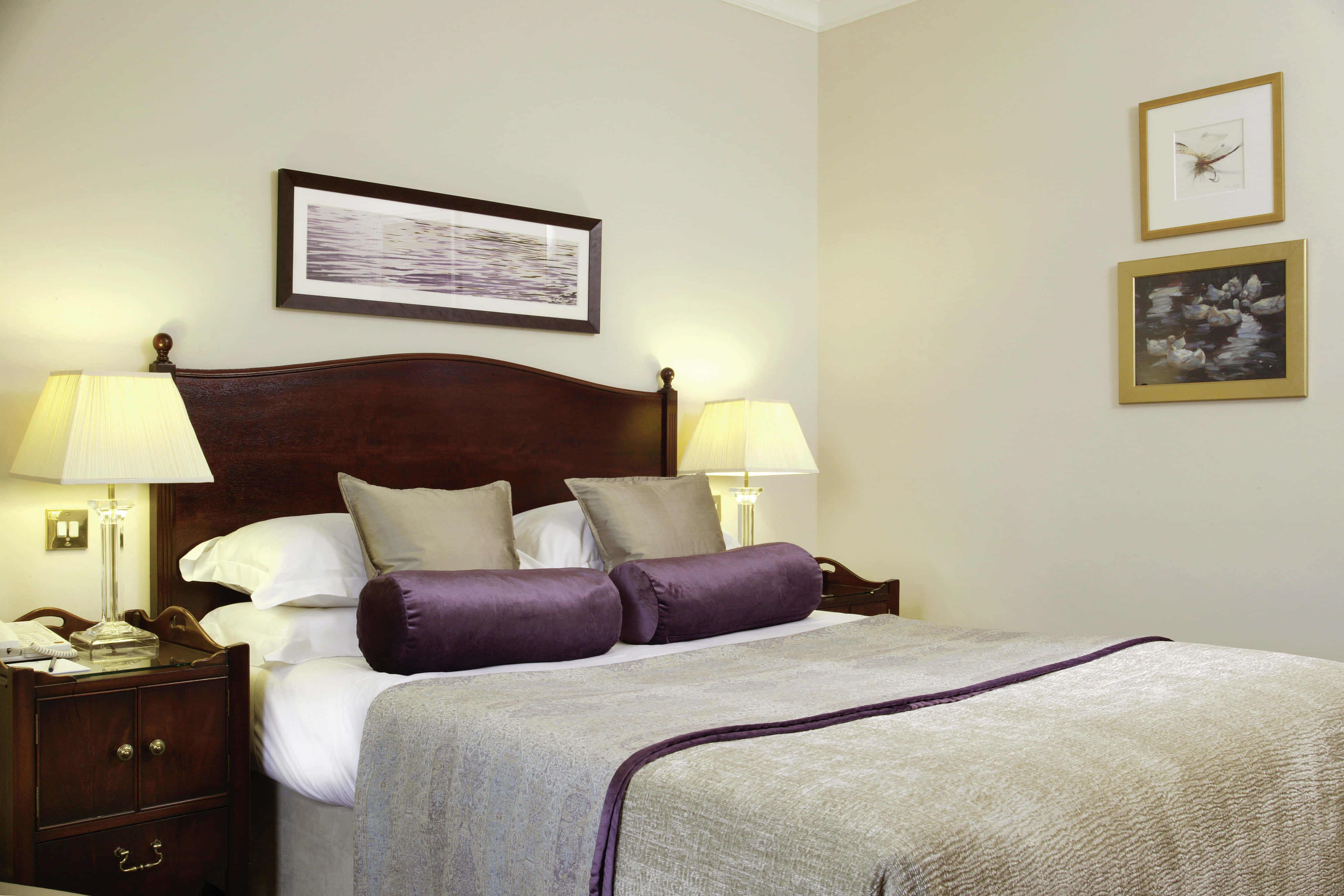 Regency Room 4
