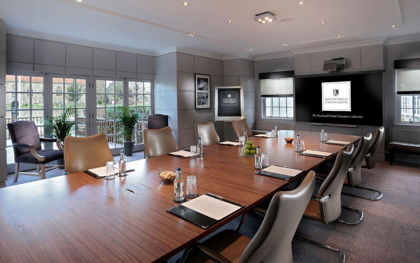 Balmoral Room 5