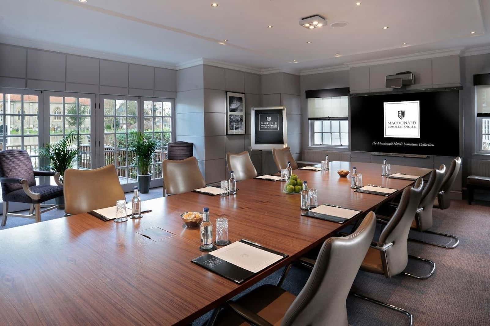 Balmoral Room 5