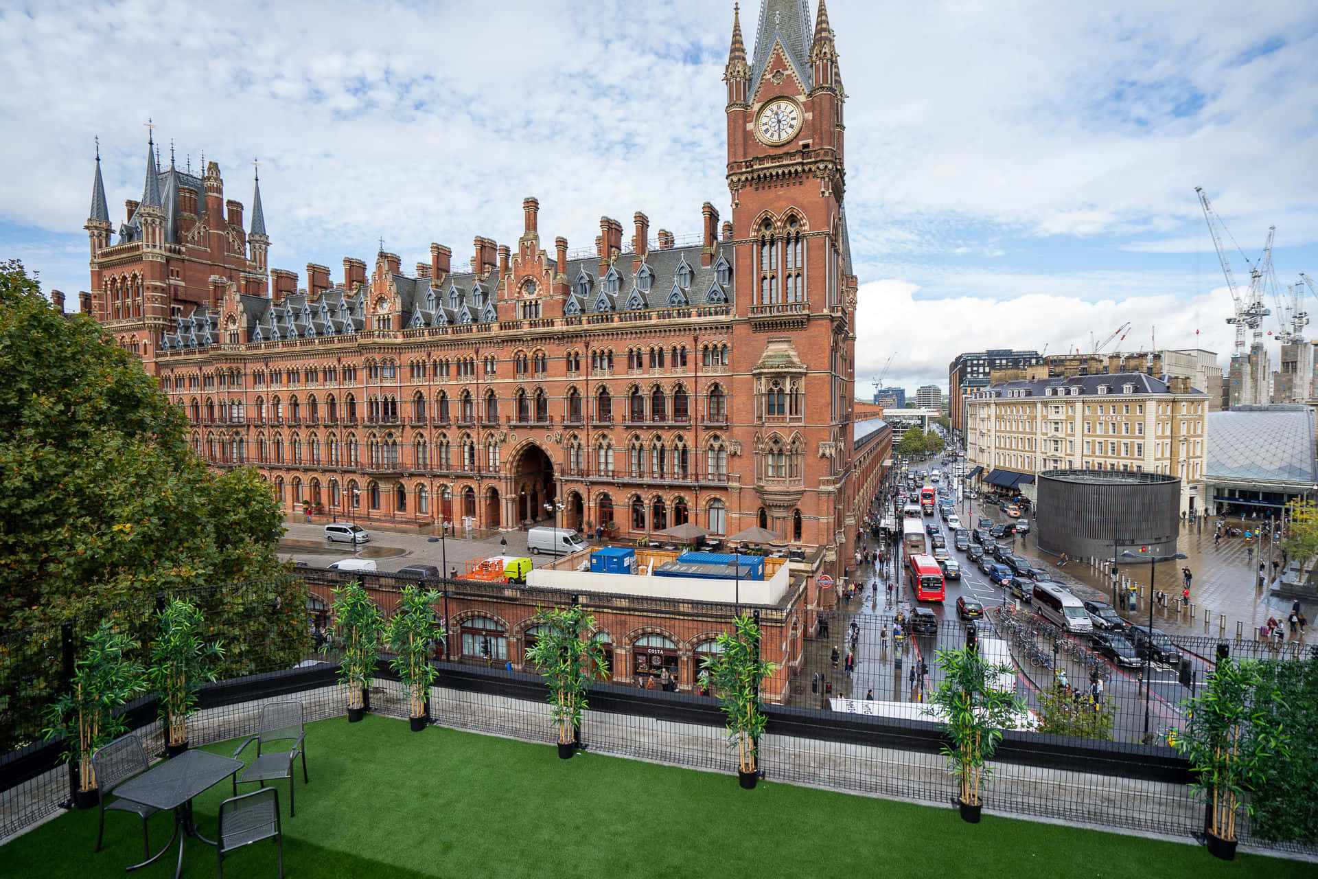 Tom Dixon Boardroom 4