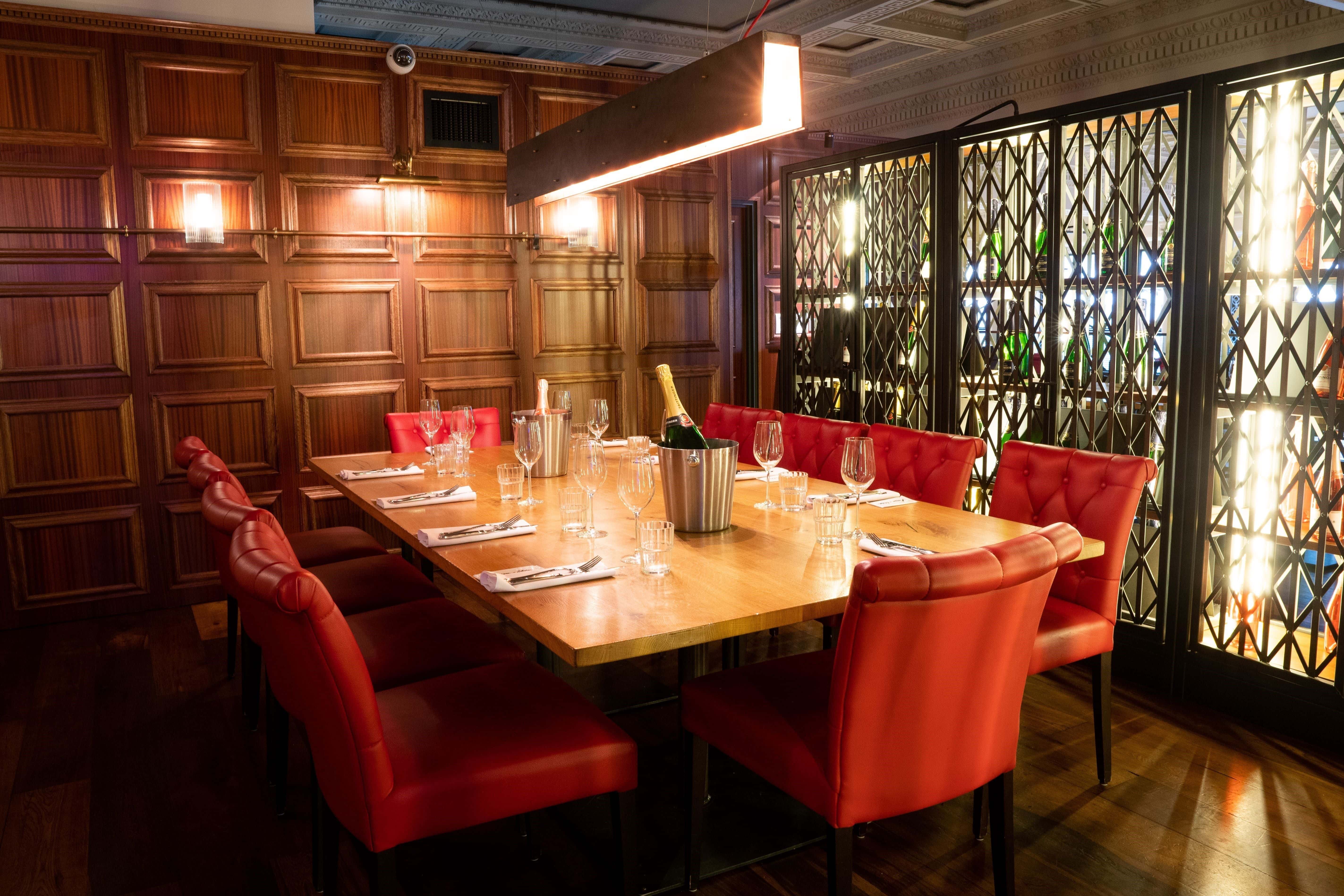 The Wine Cage 3D tour