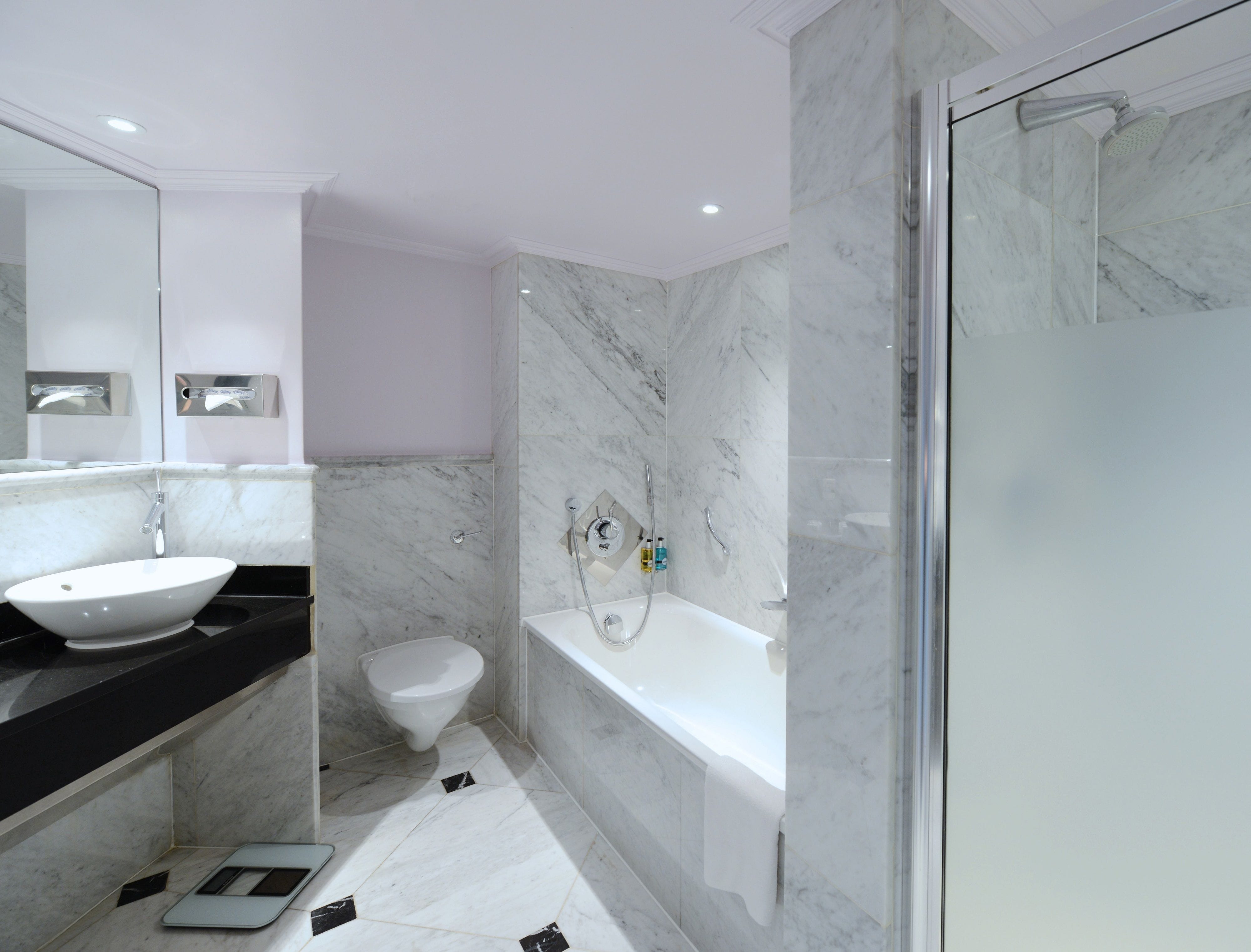 The Skyline Penthouse at Leicester Square 8