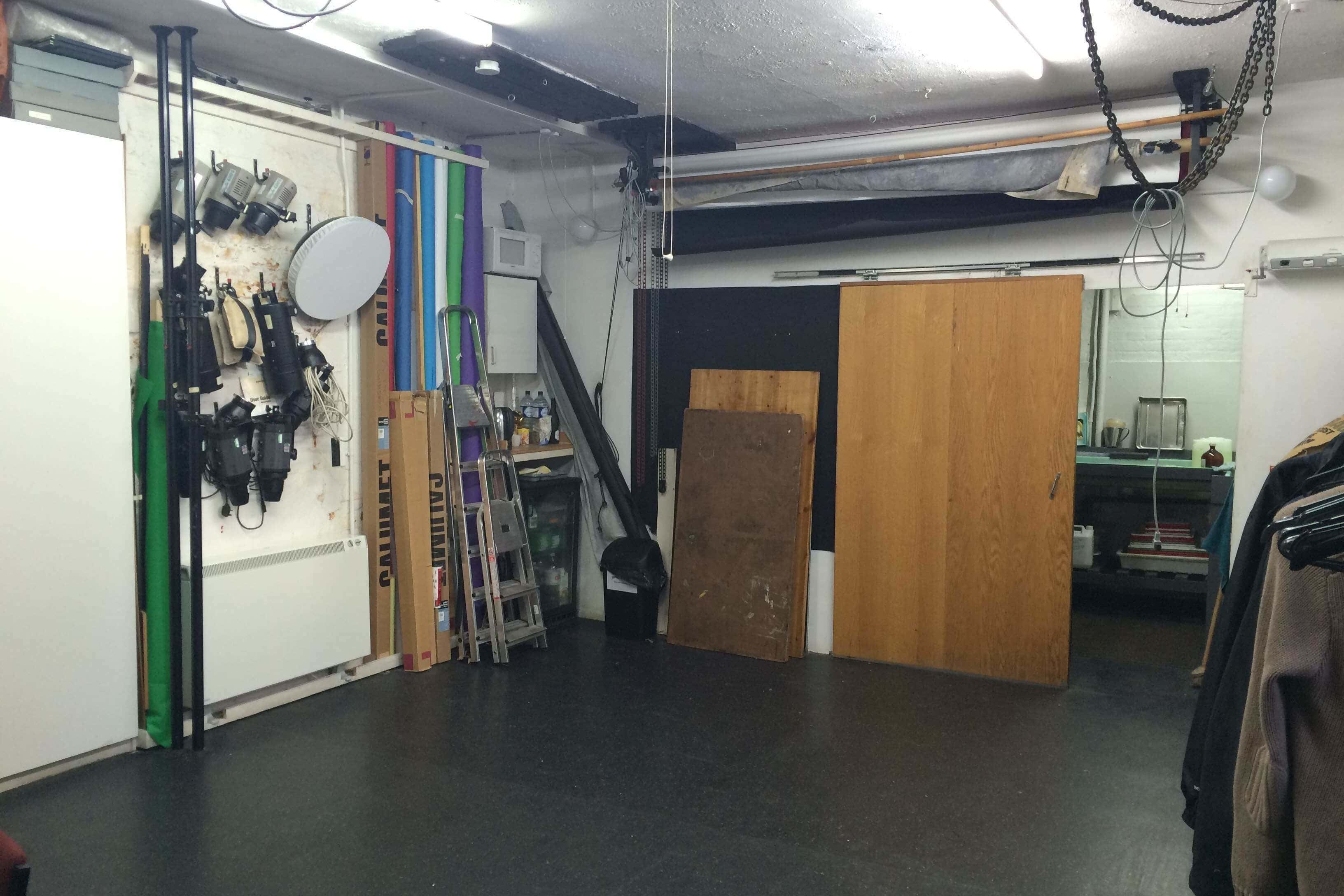 Photographic Studio 0