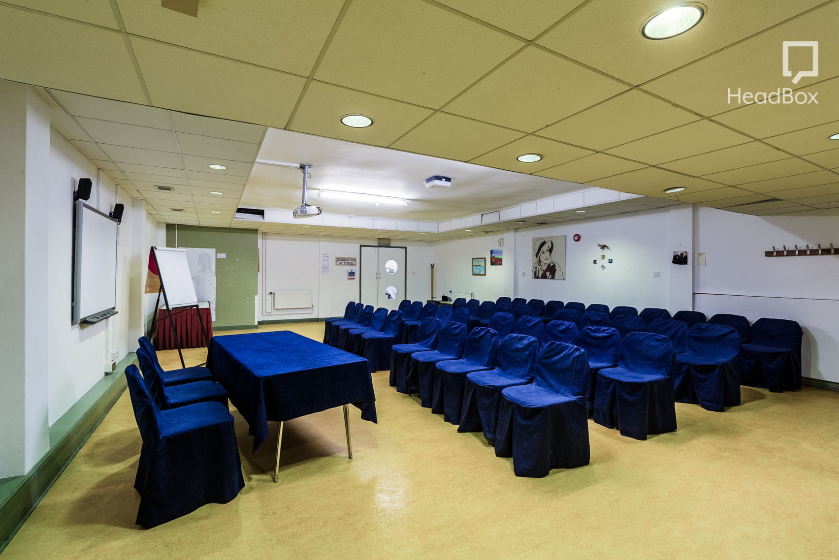 Ashley-Cooper Room 10