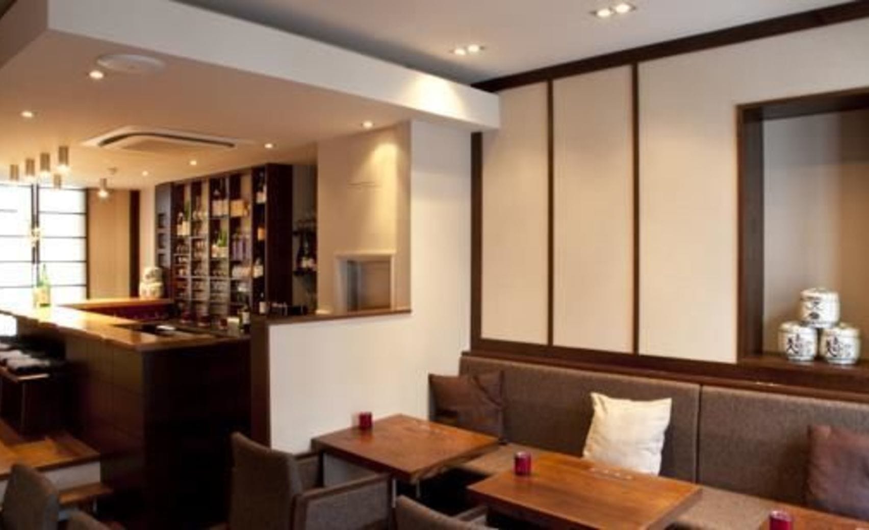 Weekend Lunch, Upstairs Bar 1