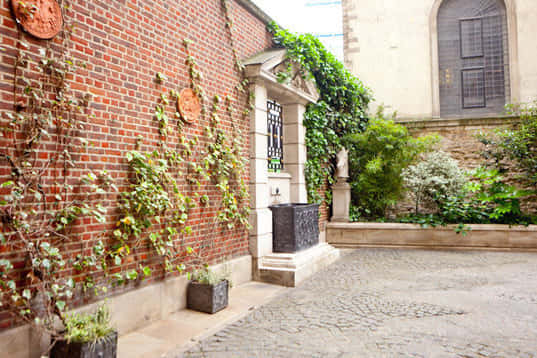 Courtyard 2