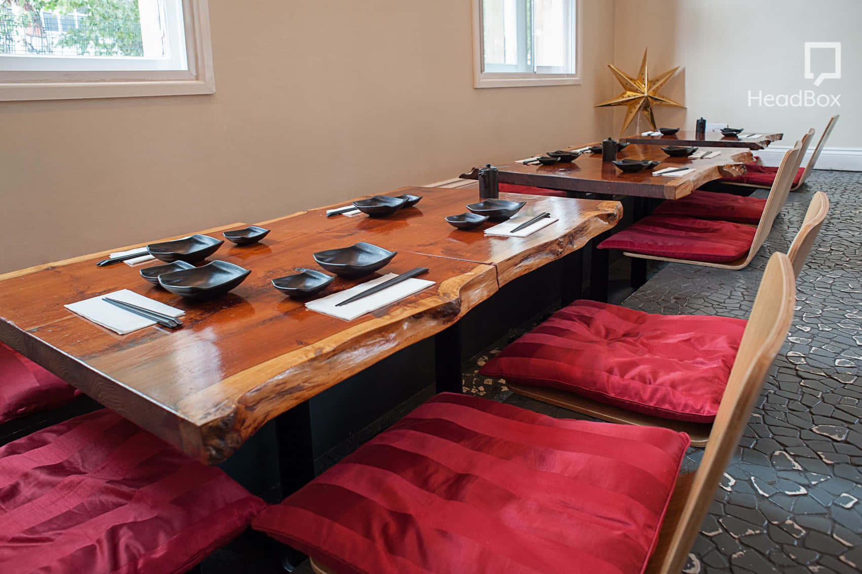 Upper Floor, Dinner Sitting 2