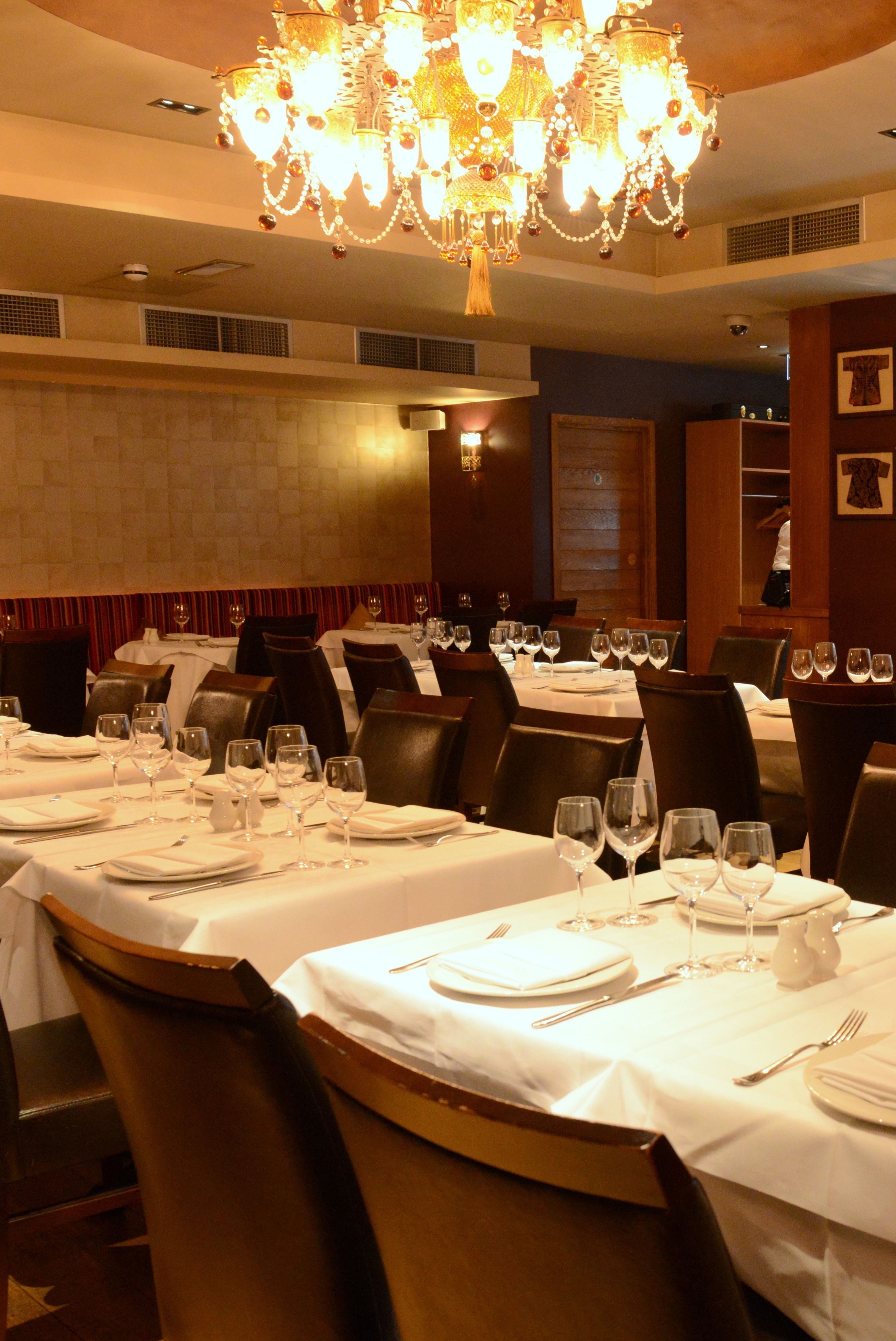 Lunch, Full Restaurant  1