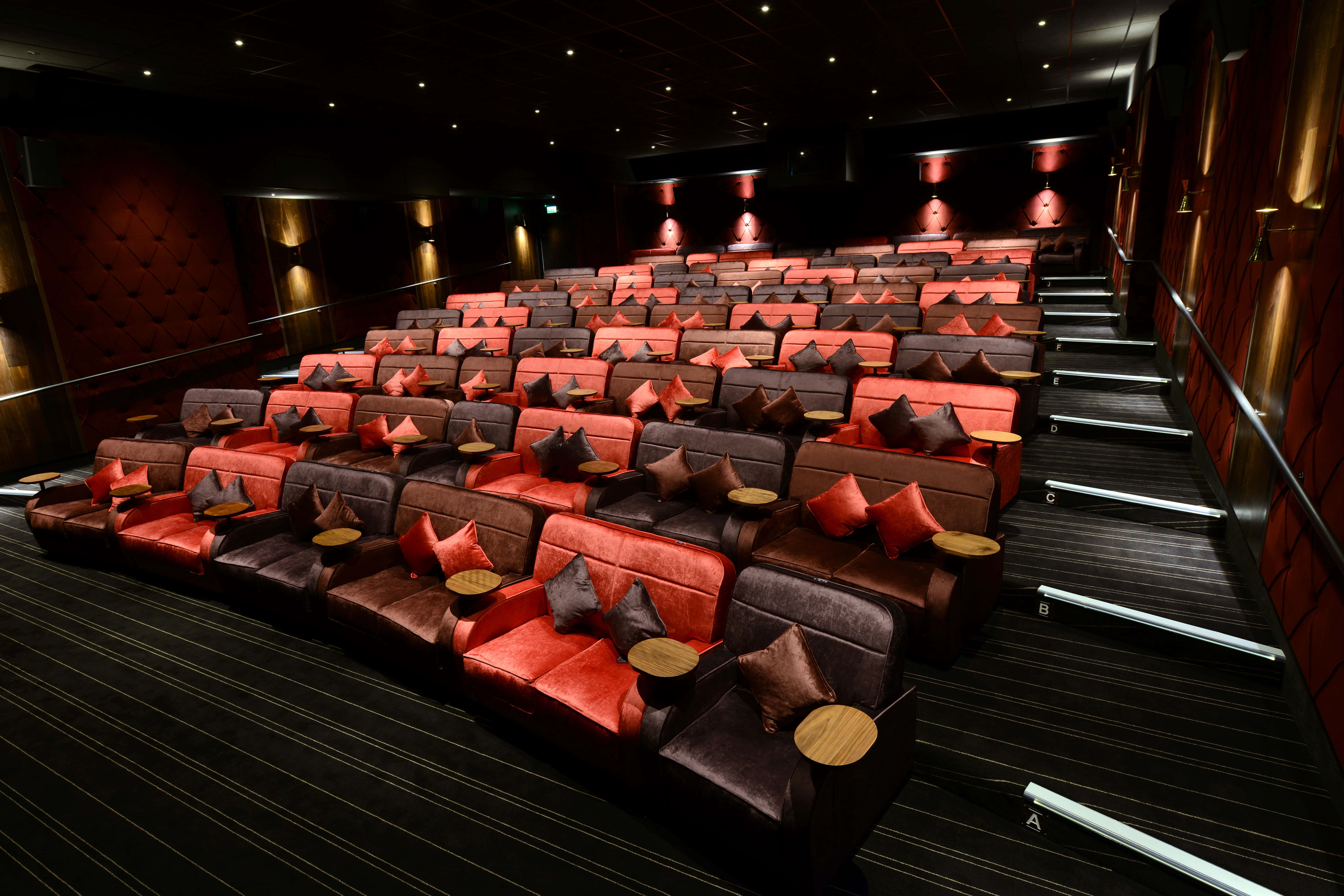 Screen Three 3D tour