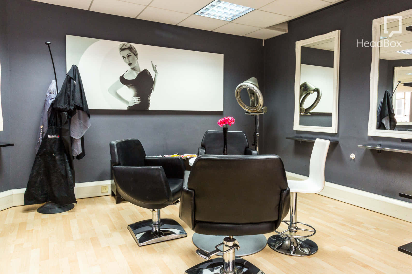 Upstairs Photographic Studio 7