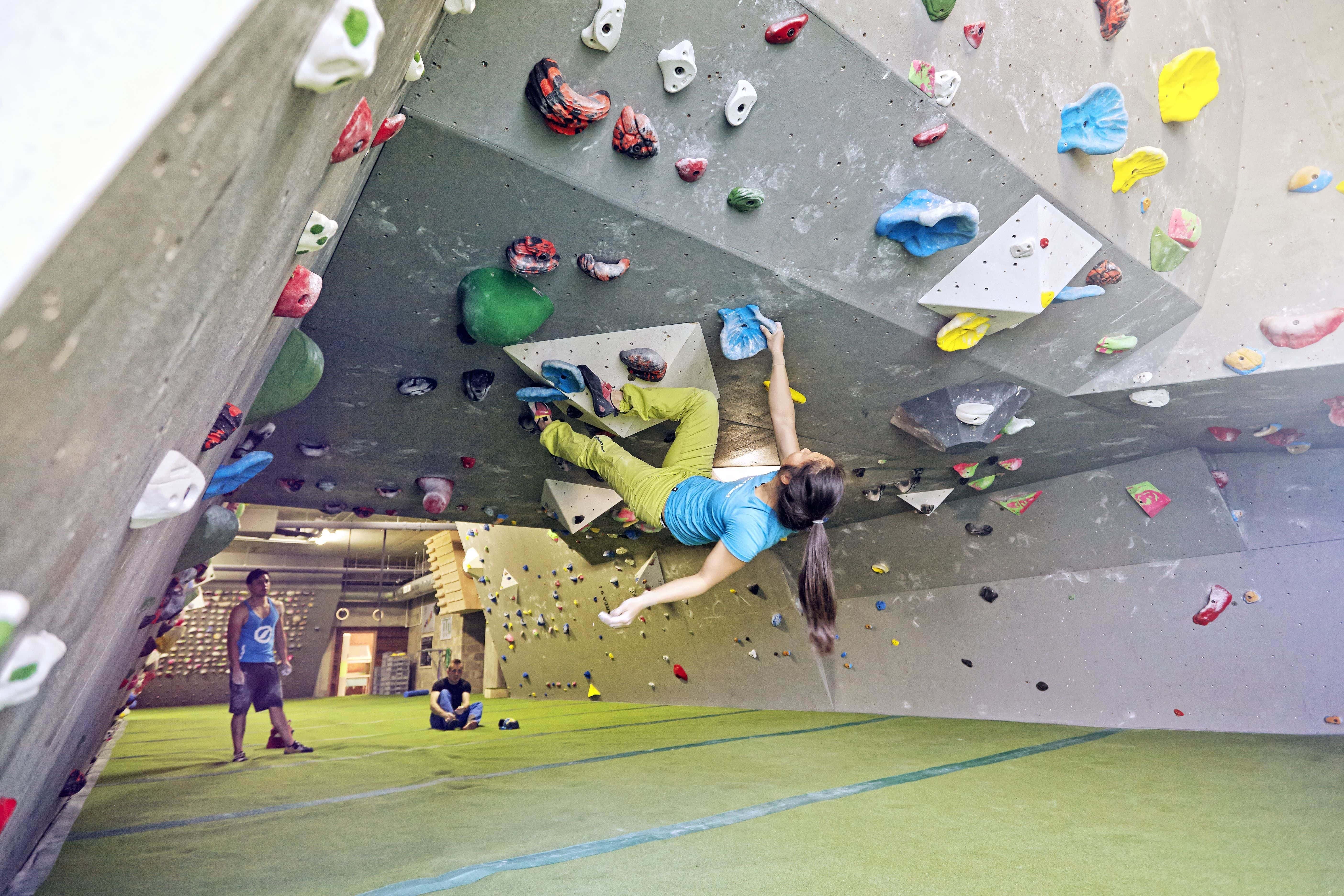 Group Bouldering Session 4
