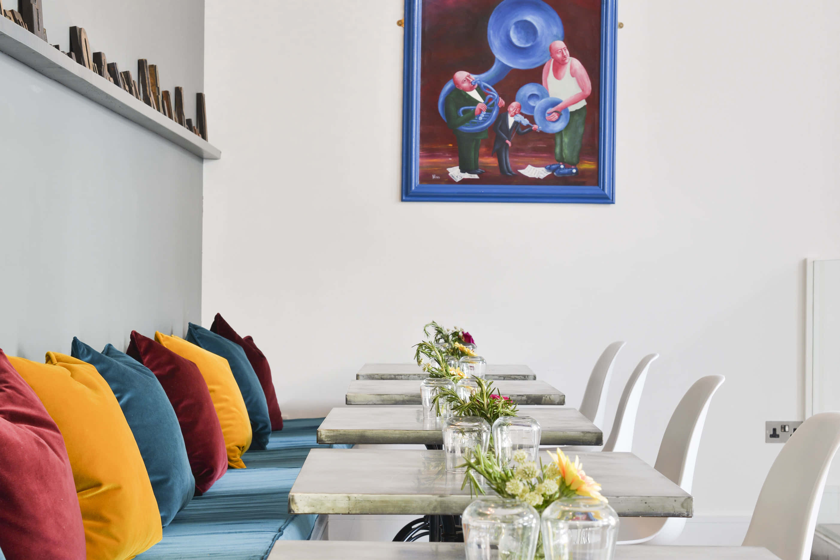 Evening Hire, Restaurant 2