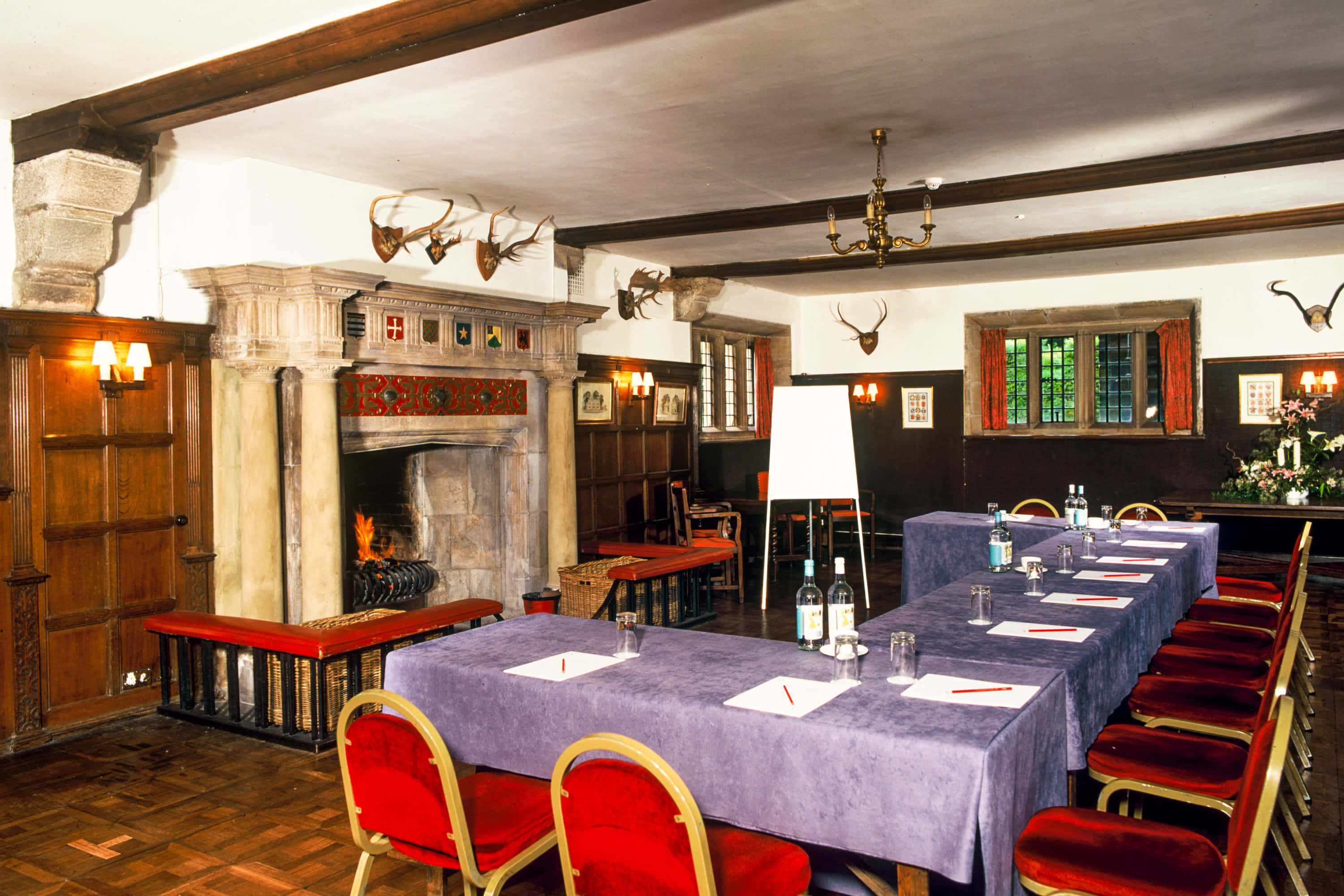 The Smoking Room & King's Hall 0