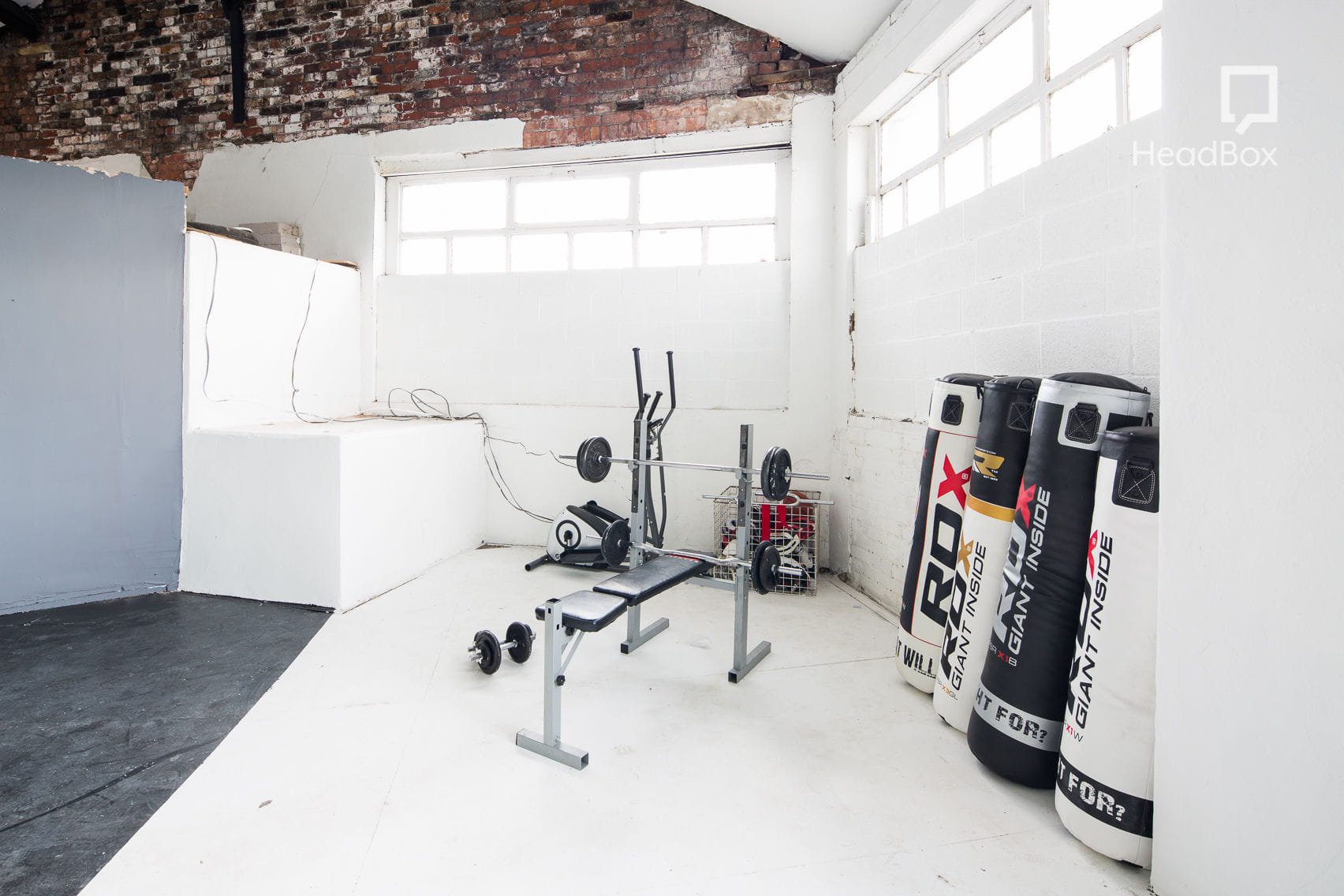 Studio 2 + Gym / Bed / Catwalk Shoot Area 11