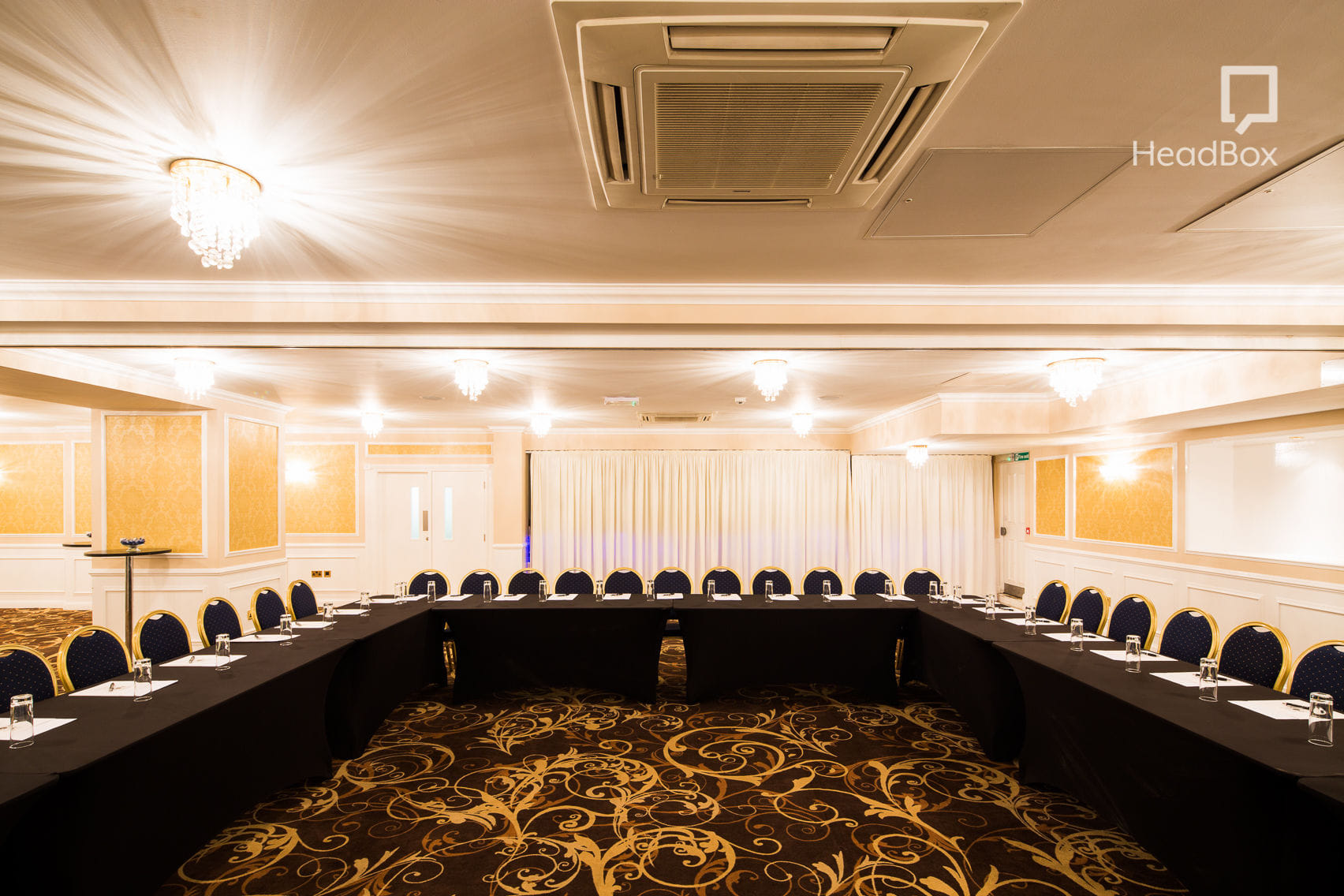 William & Kane Suite 7