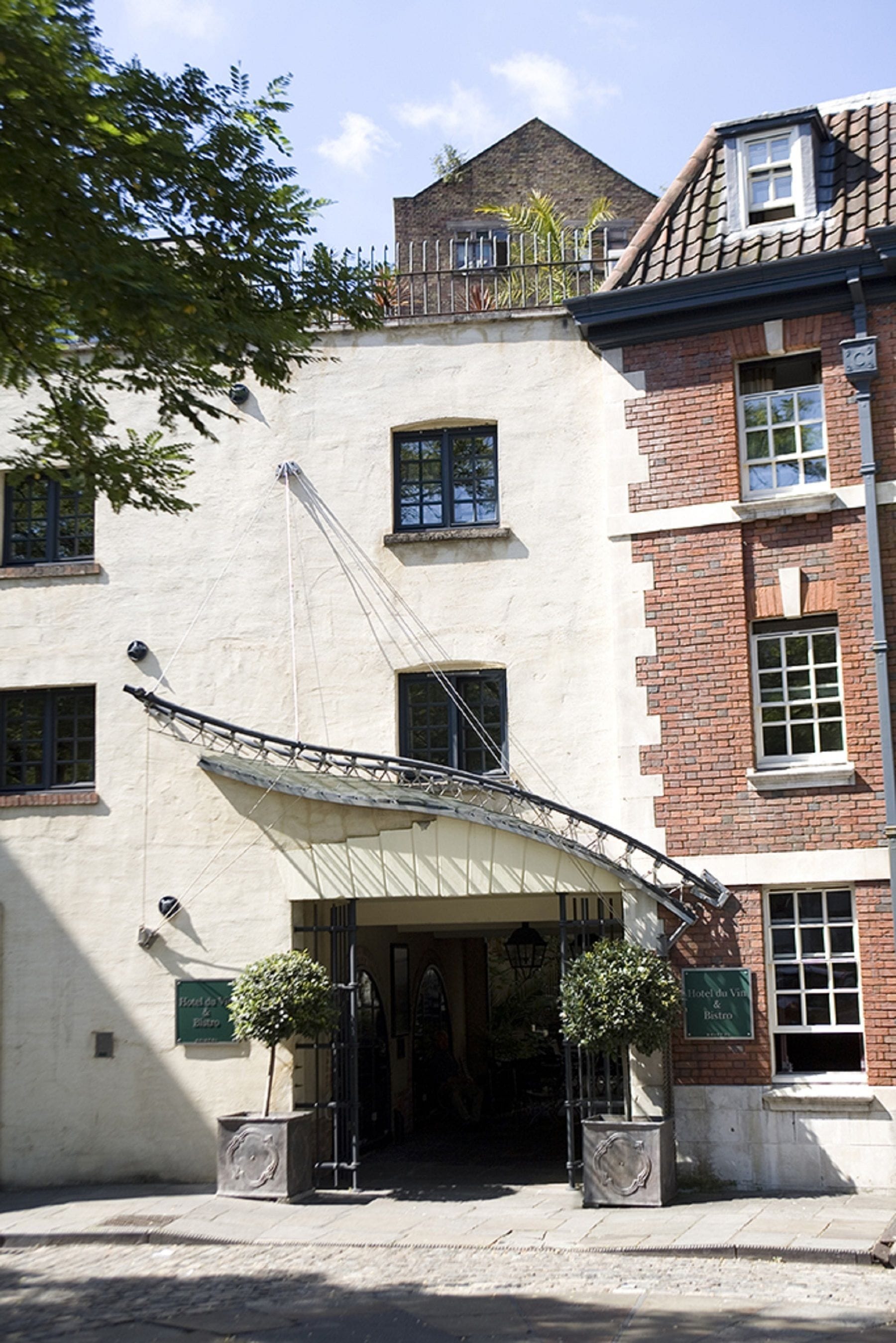 Christie's Library & Janneau Bar 11