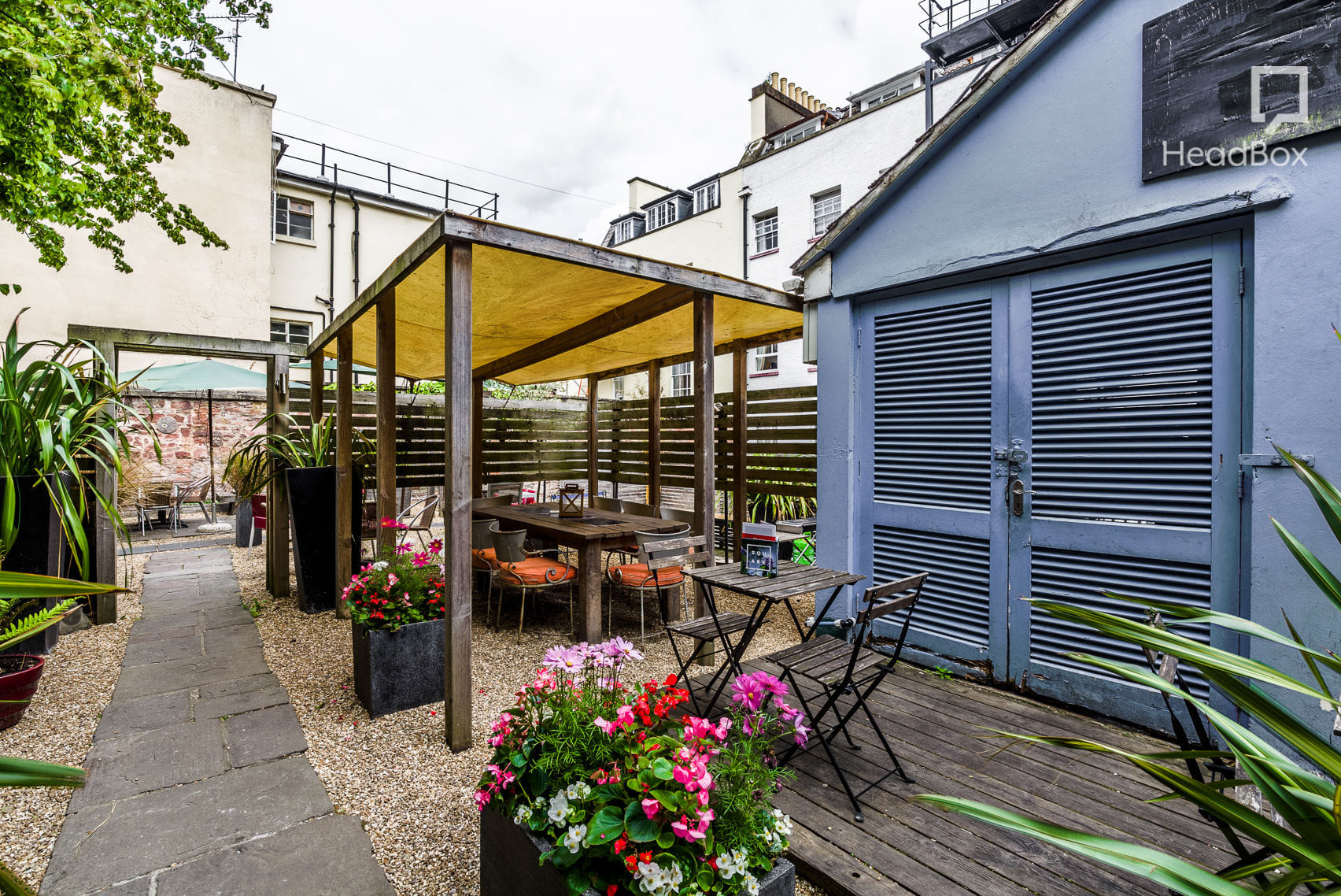 Lower Deck Cocktail Bar & Terrace 6