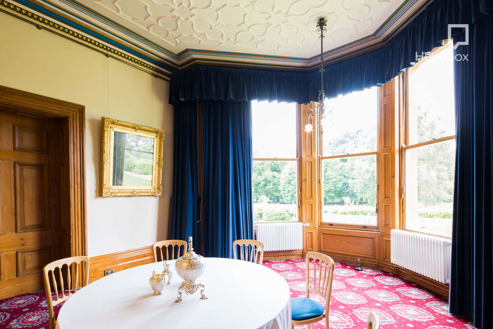 Reception & Dining Rooms 18